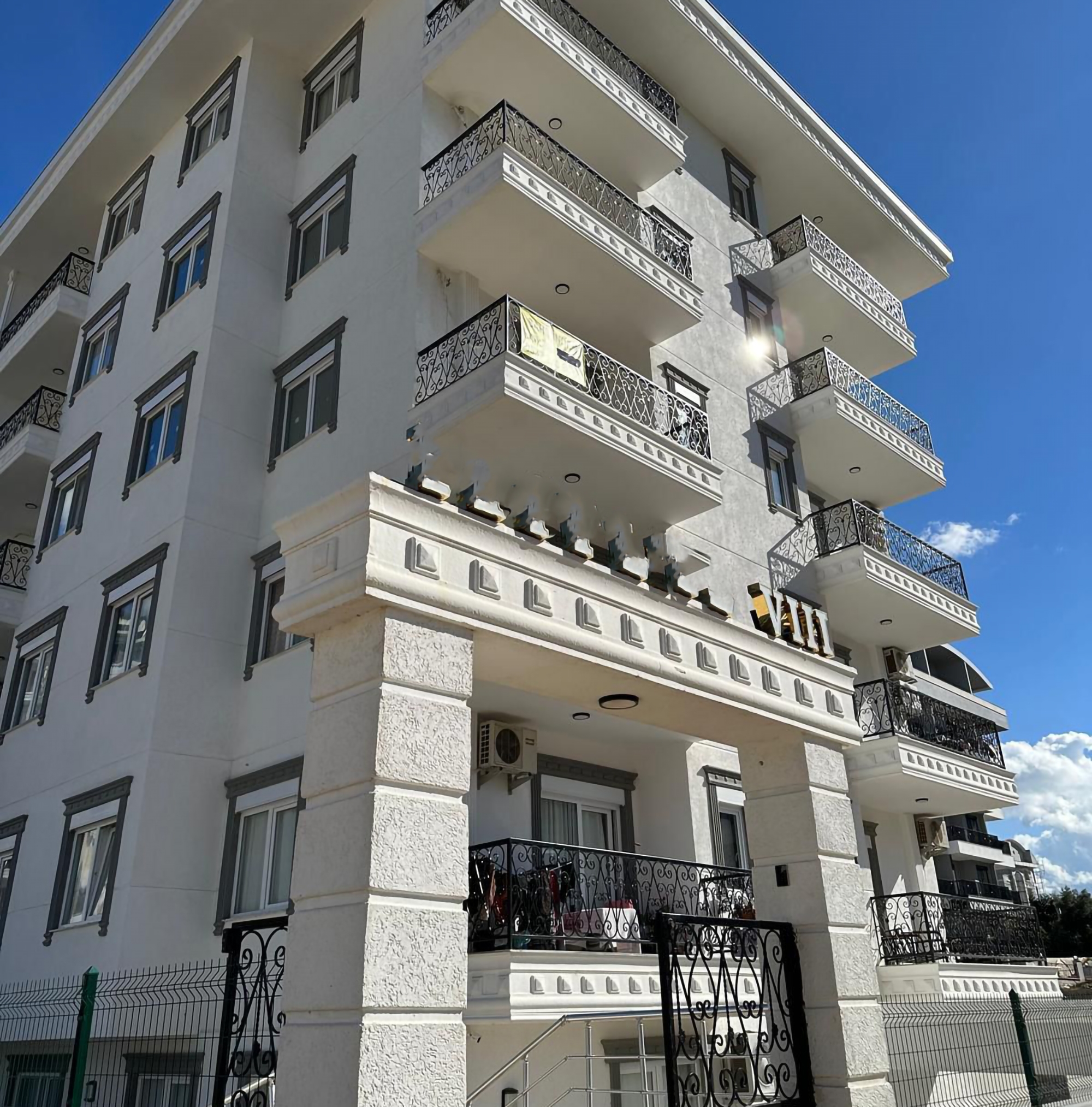 Luxury Mountain View Penthouse in Mahmutlar