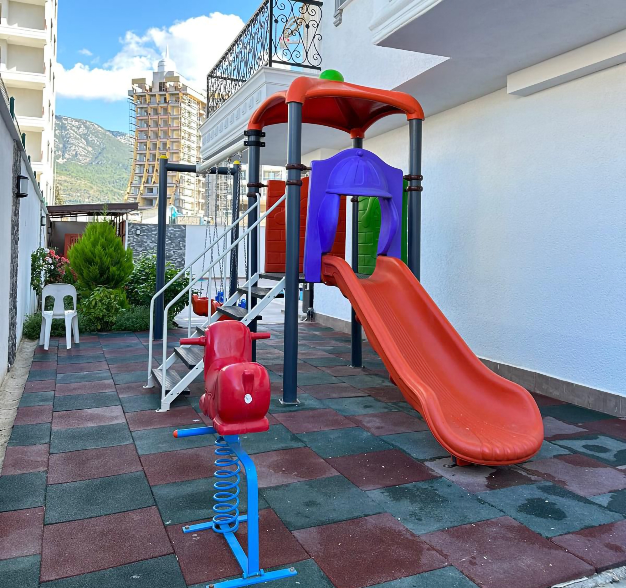 Luxury Mountain View Penthouse in Mahmutlar
