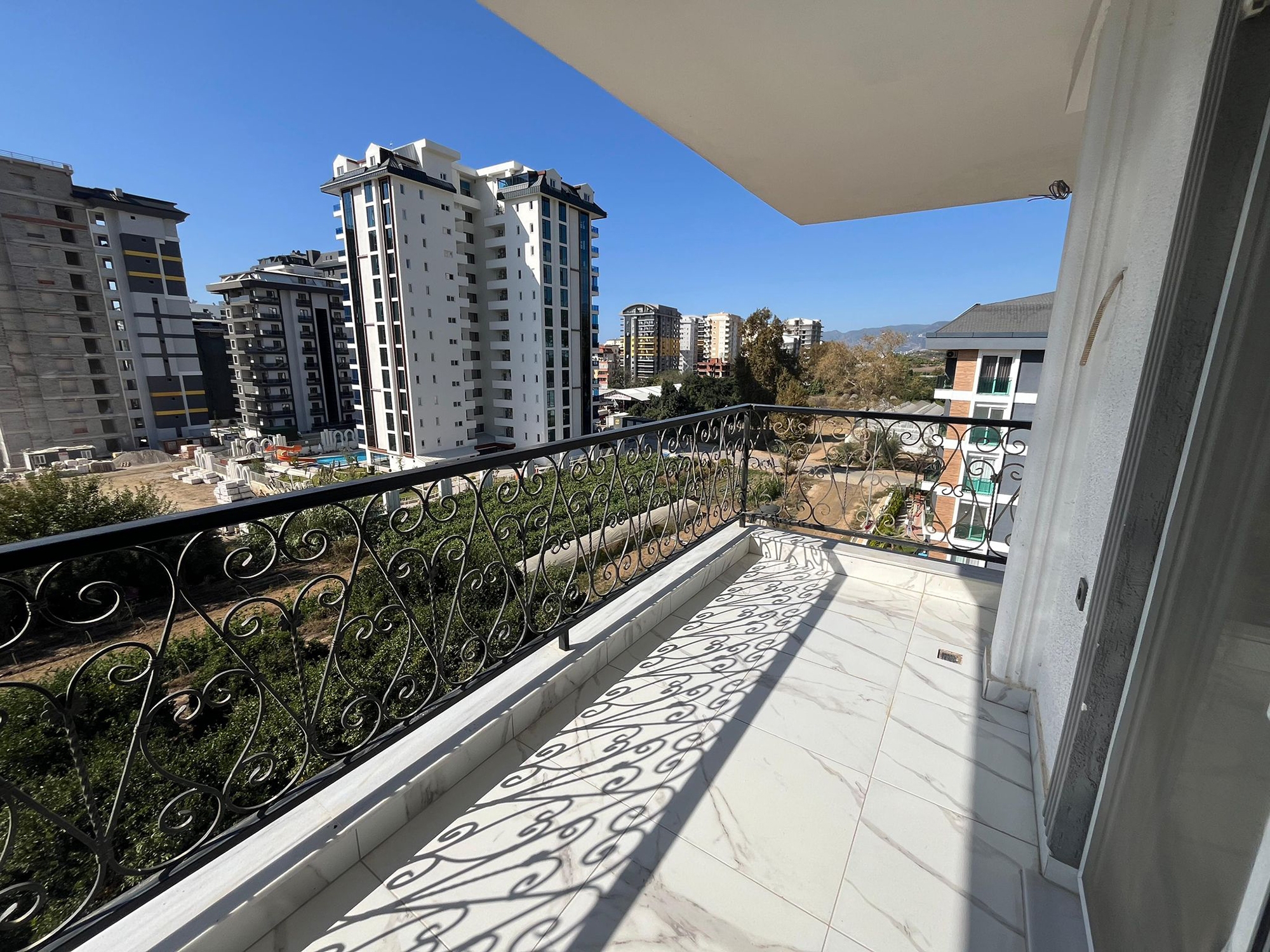 Luxury Mountain View Penthouse in Mahmutlar