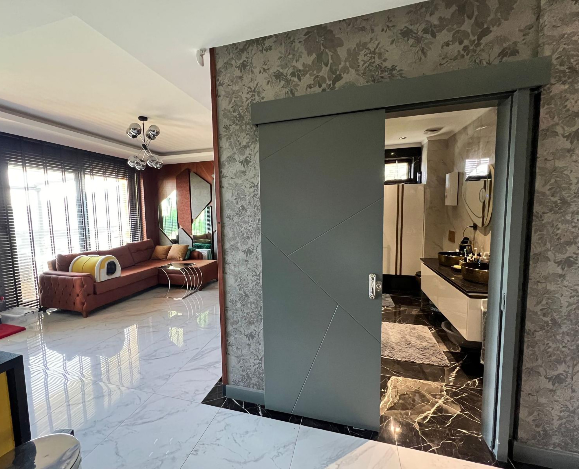 Luxuriöse 4+1 Gartenwohnung mit Meerblick und Burgblick in Alanya-Tepe