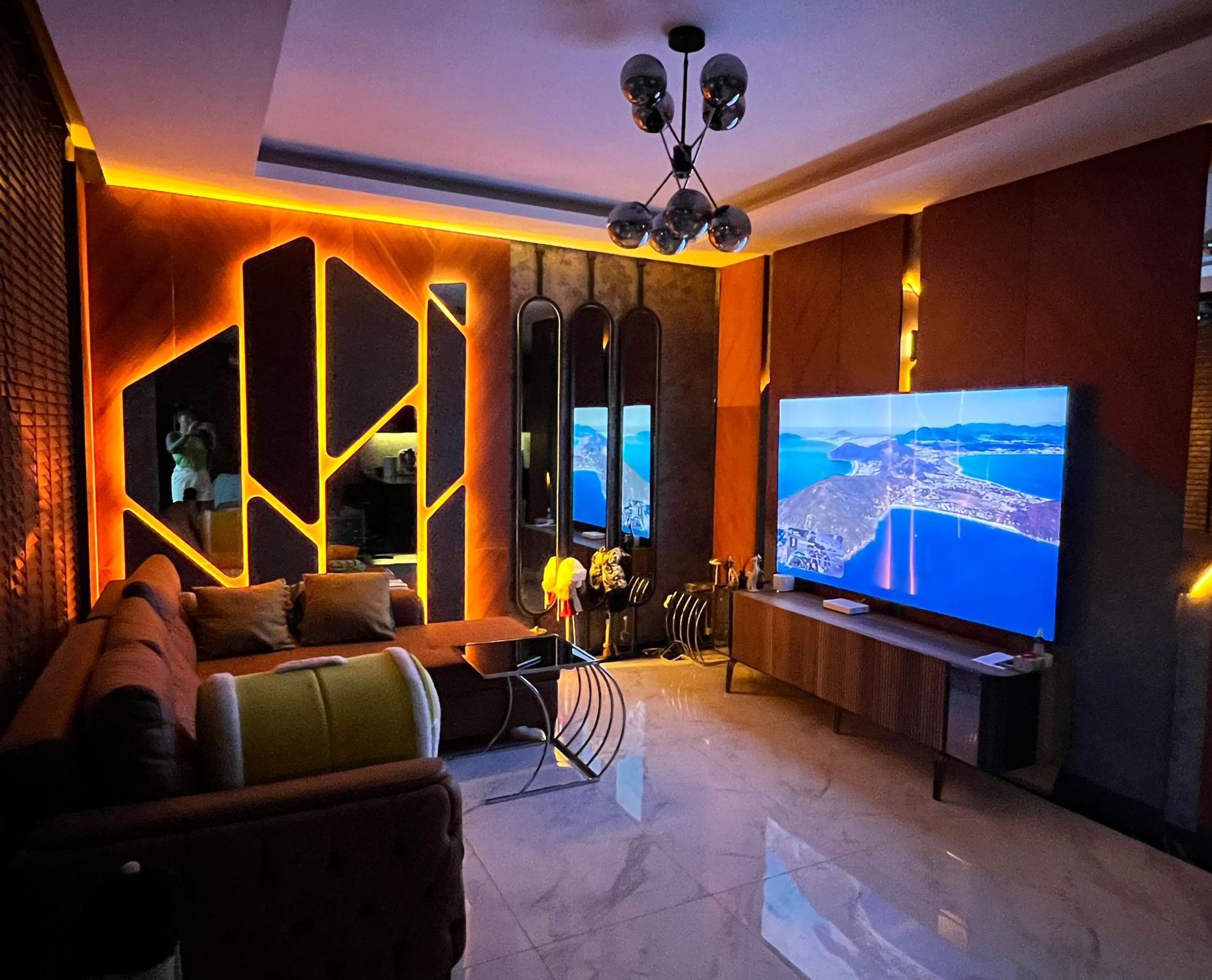 Luxuriöse 4+1 Gartenwohnung mit Meerblick und Burgblick in Alanya-Tepe