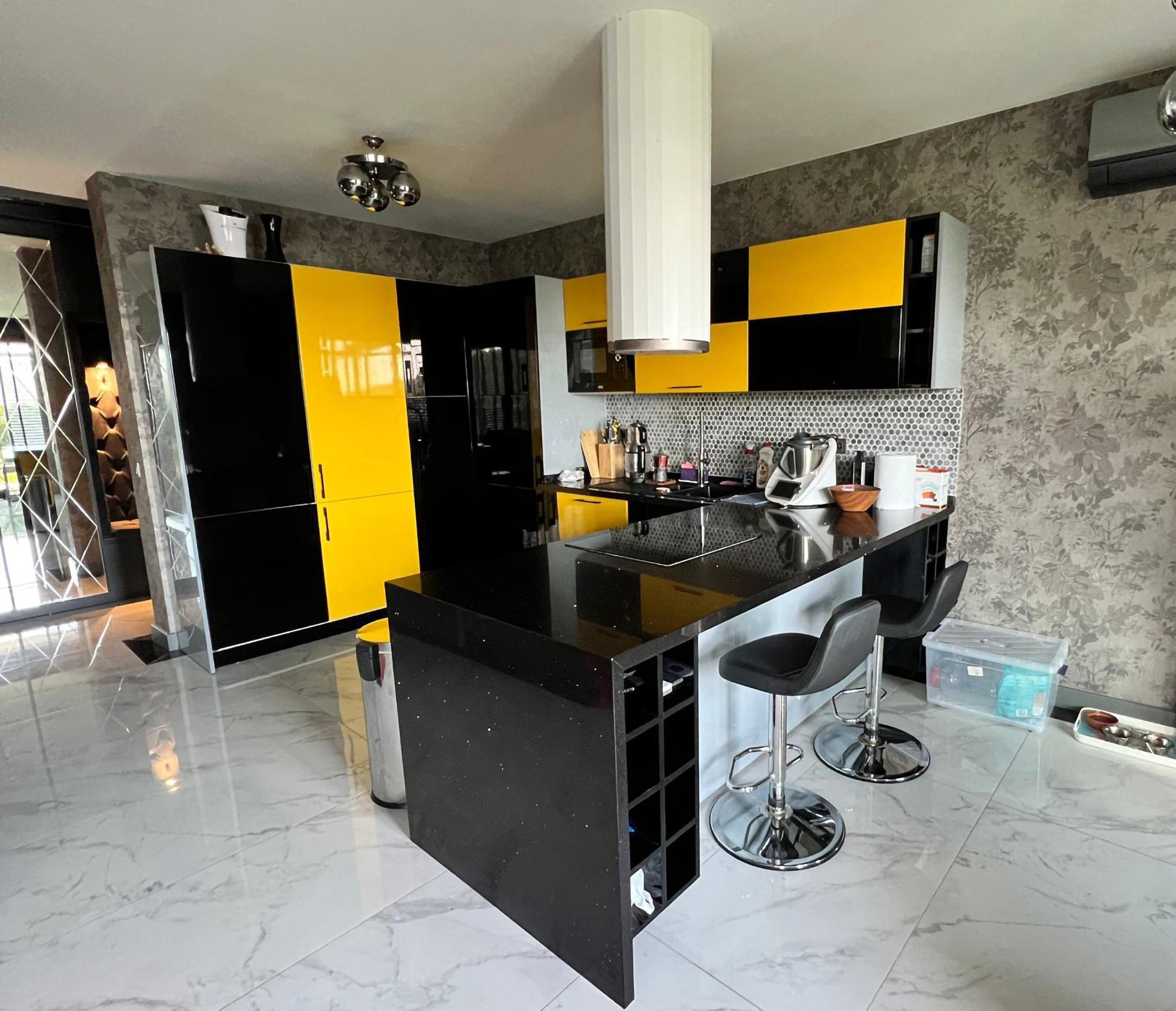 Luxuriöse 4+1 Gartenwohnung mit Meerblick und Burgblick in Alanya-Tepe
