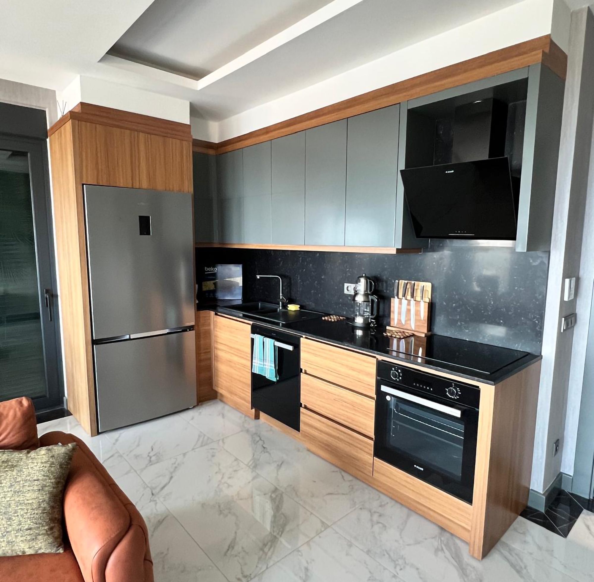 Luxuriöse 4+1 Gartenwohnung mit Meerblick und Burgblick in Alanya-Tepe