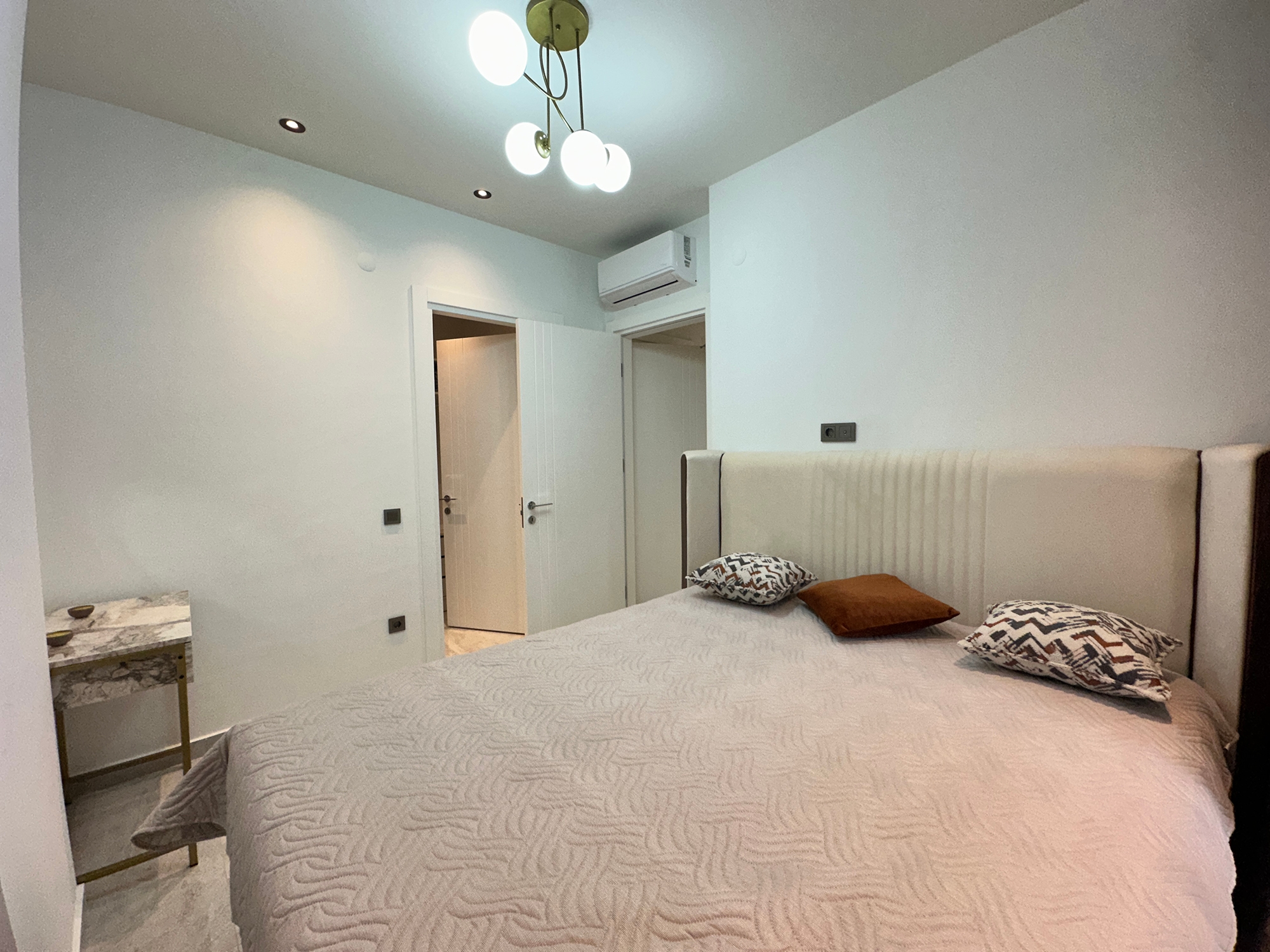 Luxuriöse 2+1 Wohnung mit Bergblick in Oba, Alanya