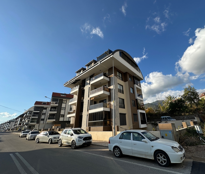 Bergblick 2+1 Wohnung in Oba, Alanya