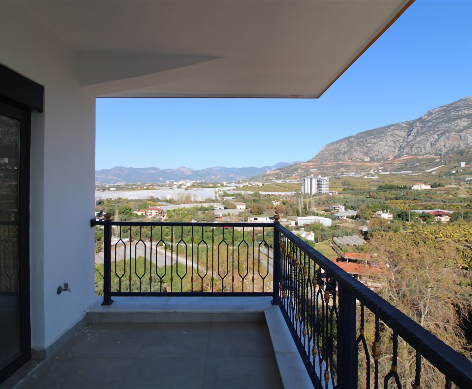 Luxuriöse 1+1 Wohnung mit Bergblick in Mahmutlar