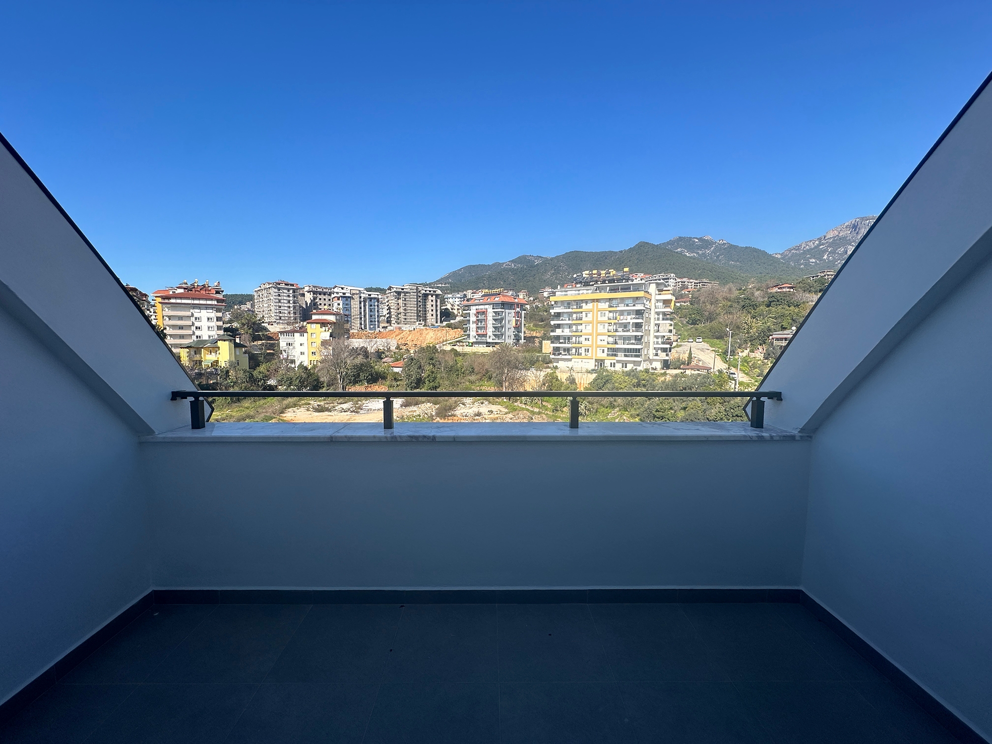 Romslig 3+1 Penthouse med Fjellutsikt, Alanya - Oba