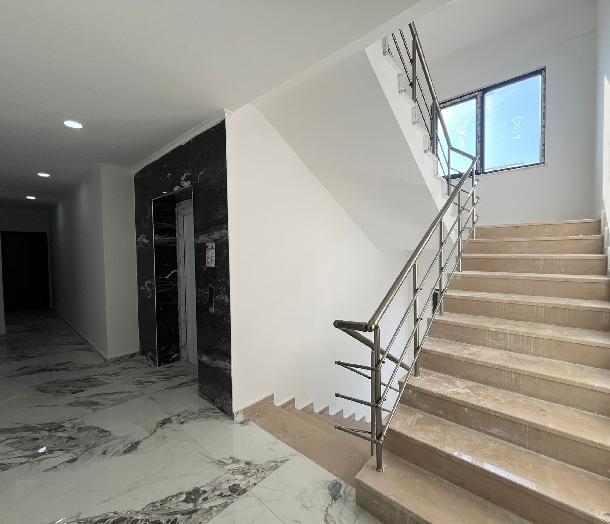Mountain View 1+1 Apartment in Mahmutlar, Alanya