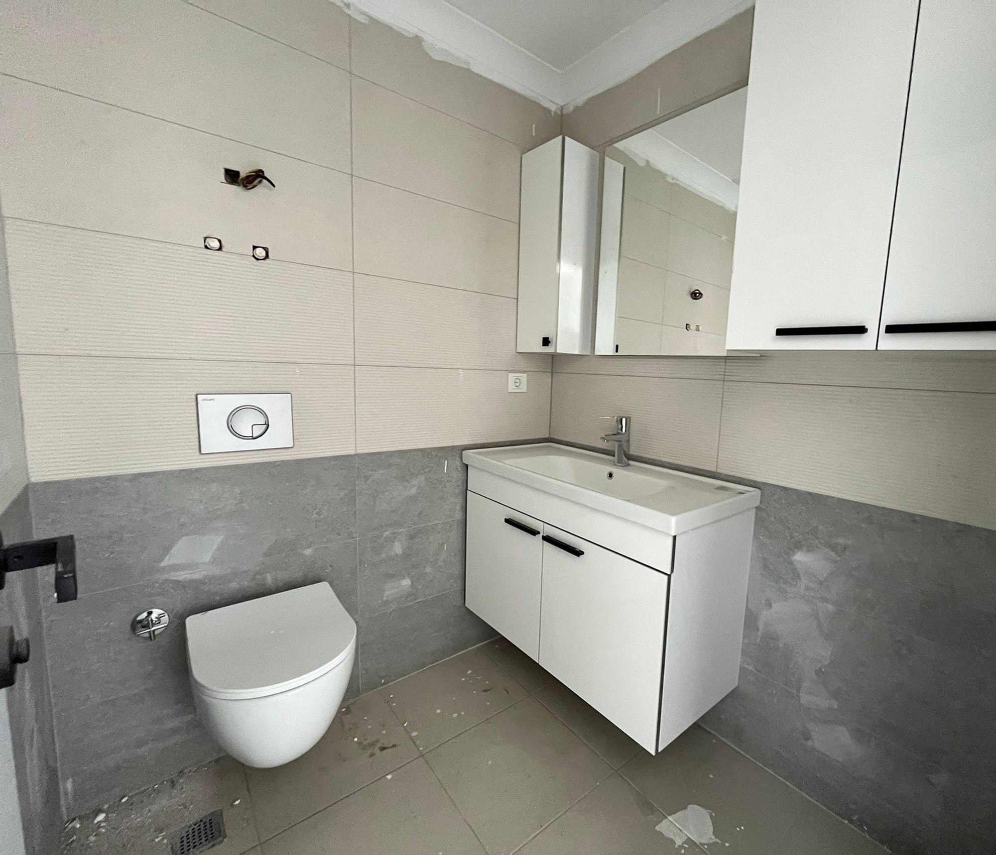 Mountain View 1+1 Apartment in Mahmutlar, Alanya