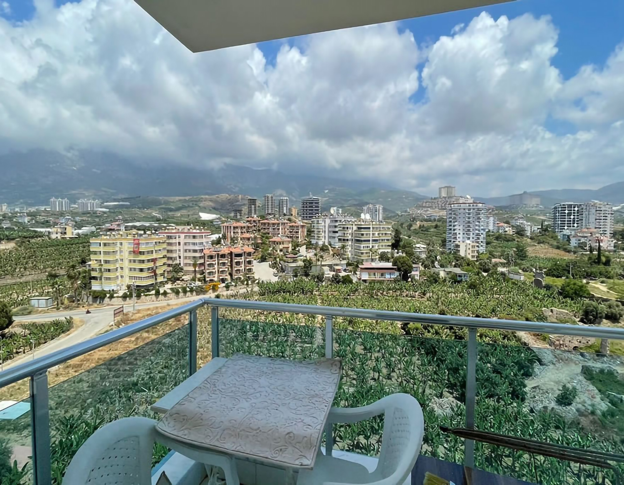 Luxuriöses 1+1 Apartment mit Bergblick, Alanya