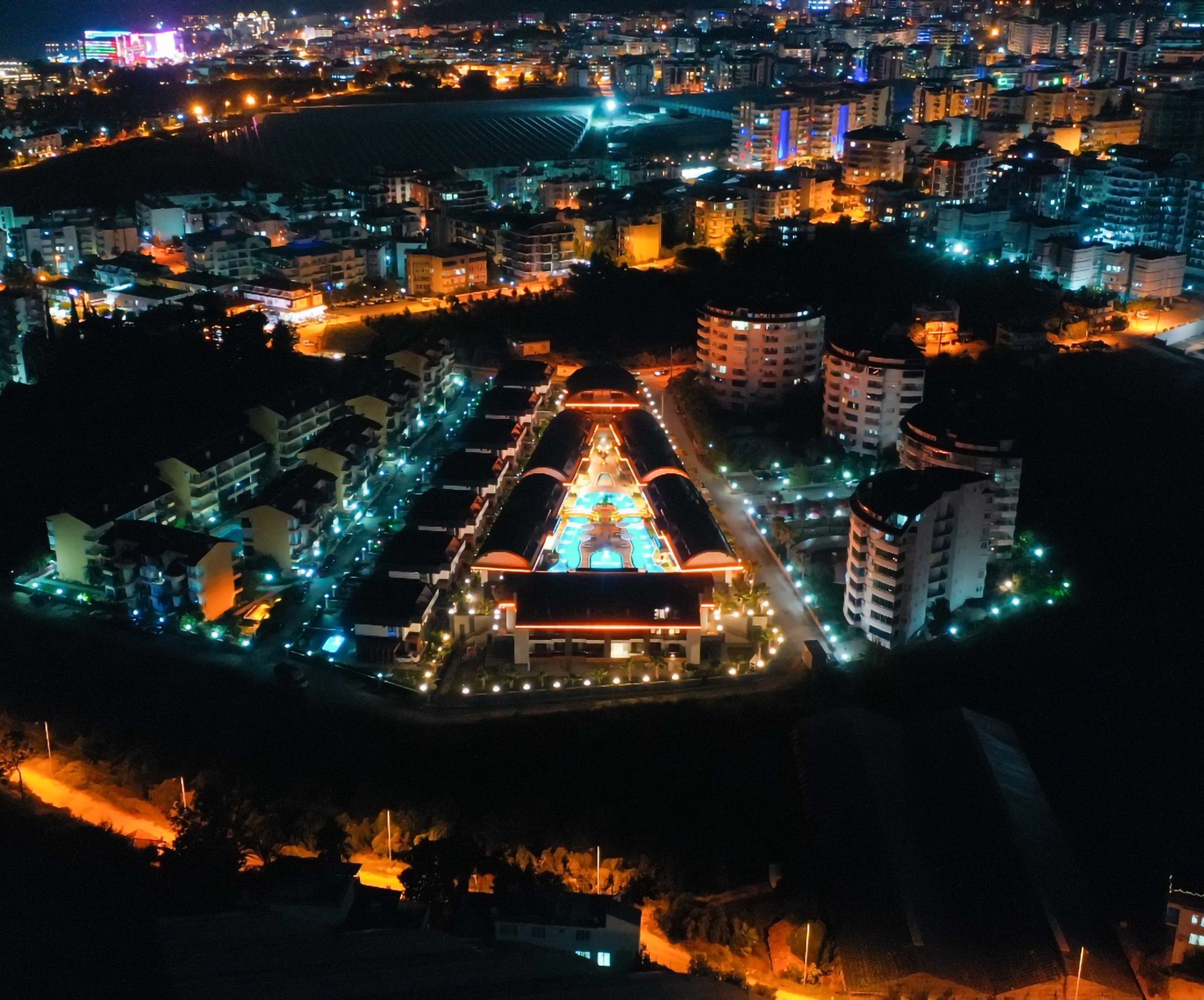 Ylellinen 4+1 kattohuoneisto vuorinäköalalla, Alanya - Avsallar
