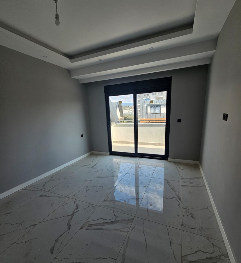 Ylellinen 4+1 kattohuoneisto vuorinäköalalla, Alanya - Avsallar