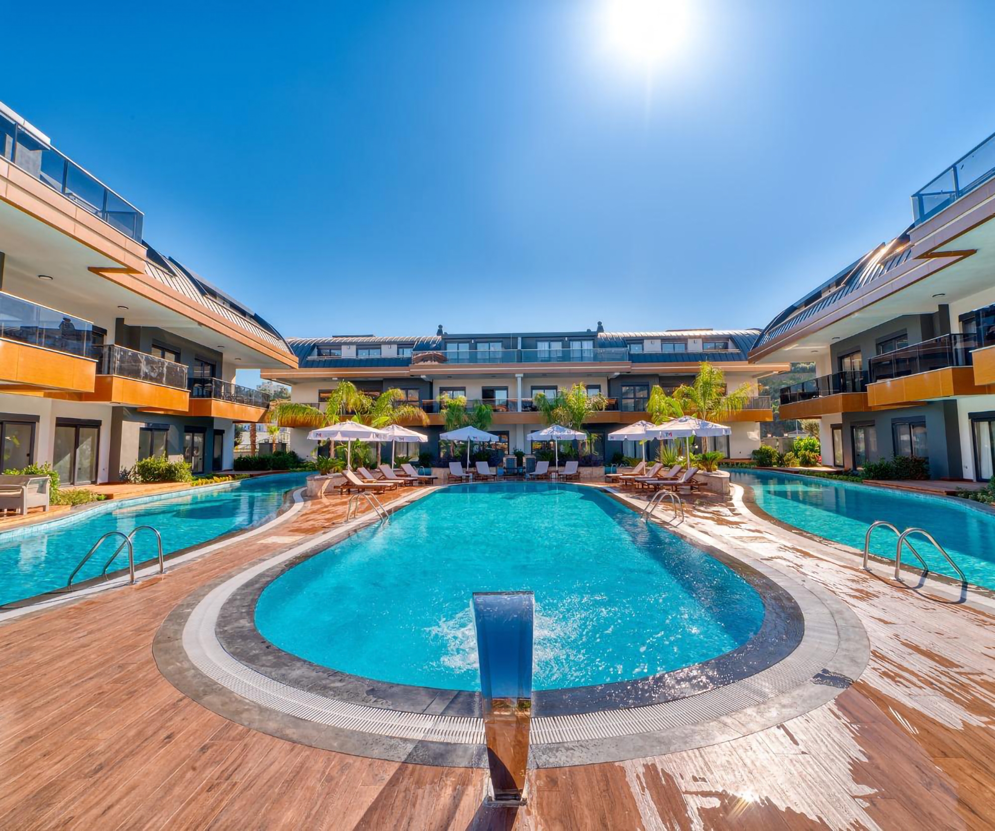 Luxurious 2+1 Penthouse with Mountain View in Avsallar, Alanya