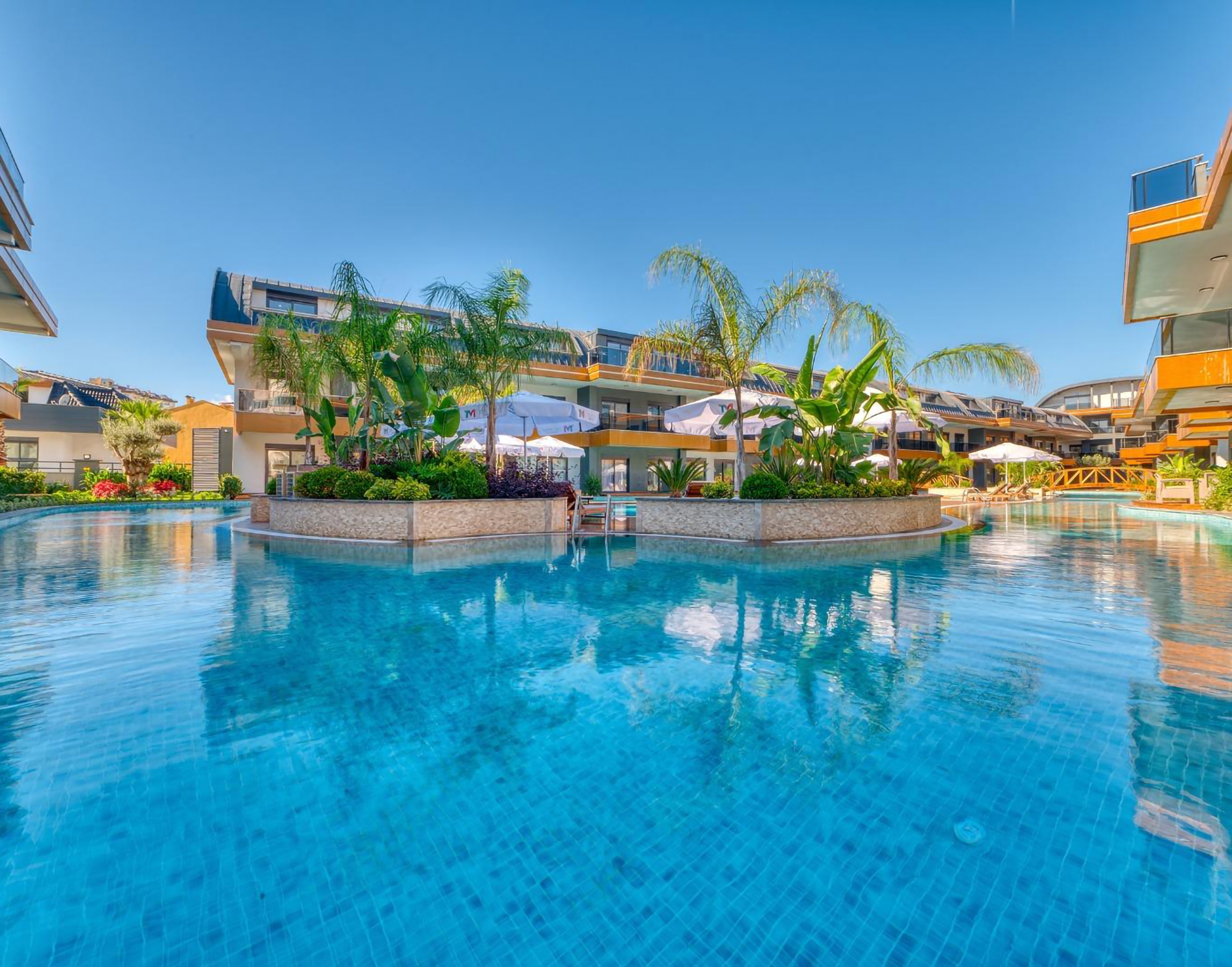 Luxurious 2+1 Penthouse with Mountain View in Avsallar, Alanya
