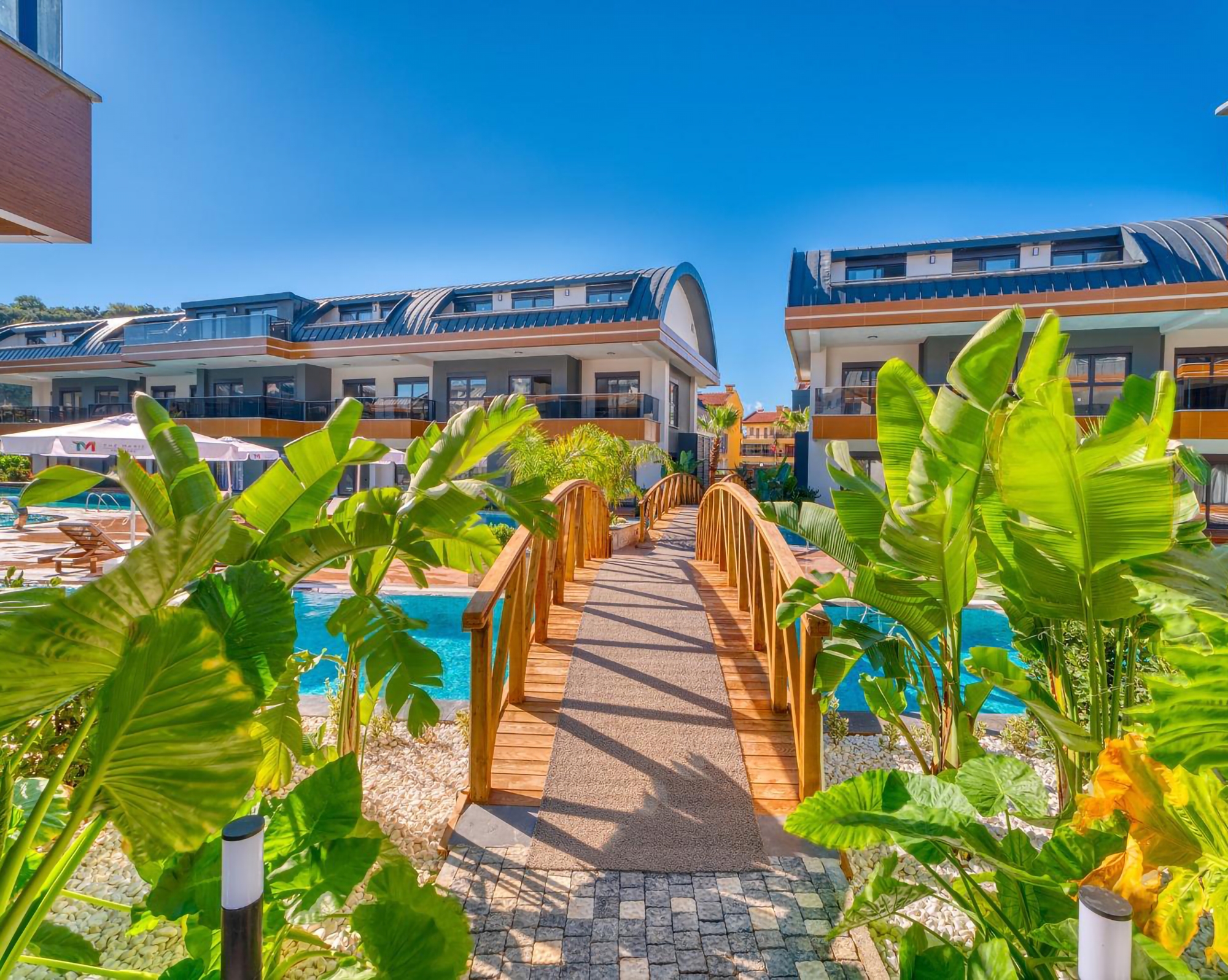 Luxurious 2+1 Penthouse with Mountain View in Avsallar, Alanya