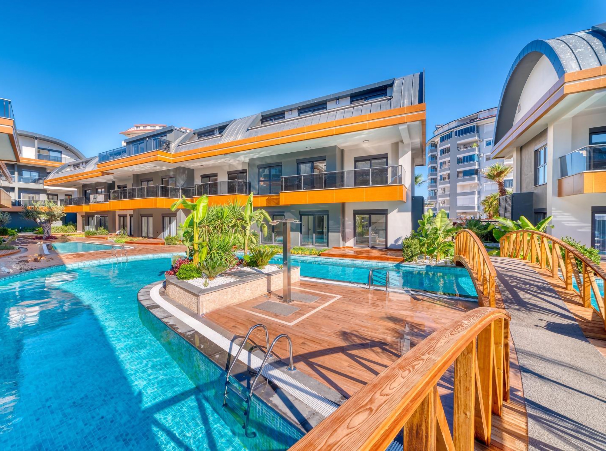 Luxurious 2+1 Penthouse with Mountain View in Avsallar, Alanya