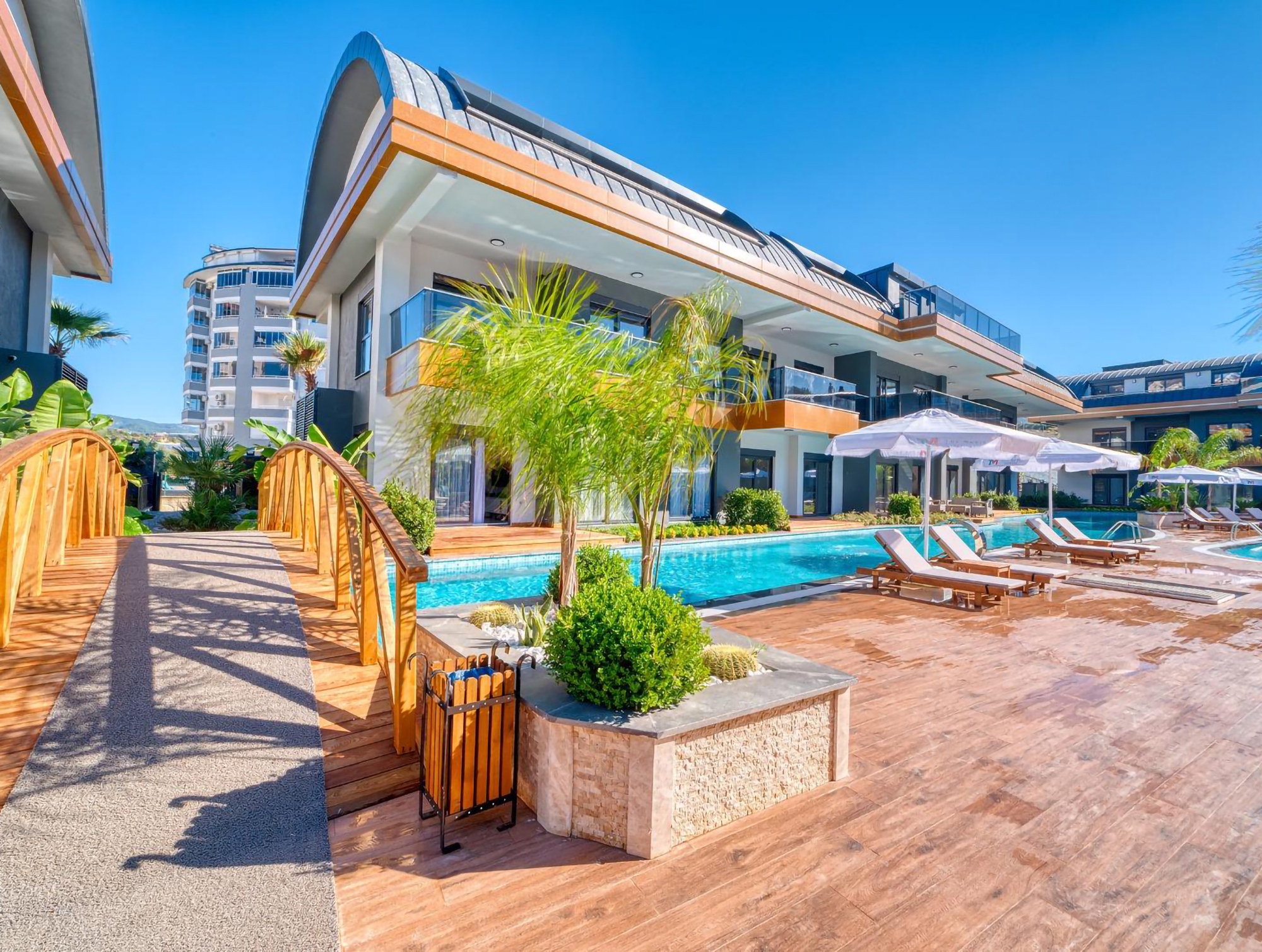Luxurious 2+1 Penthouse with Mountain View in Avsallar, Alanya
