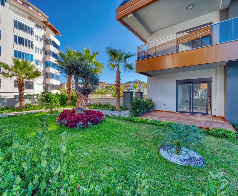 Luxurious 2+1 Penthouse with Mountain View in Avsallar, Alanya