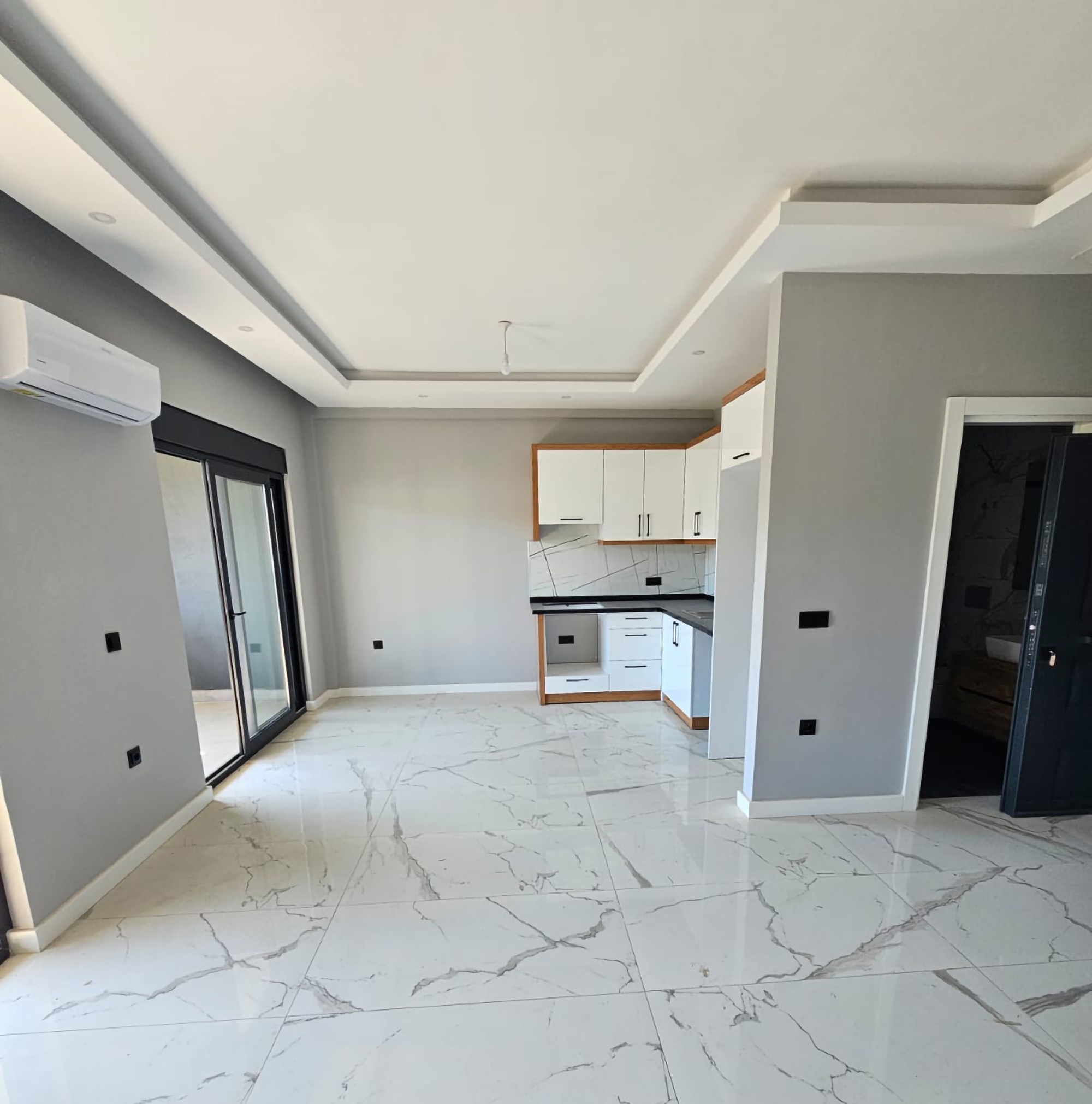 Luxurious 2+1 Penthouse with Mountain View in Avsallar, Alanya