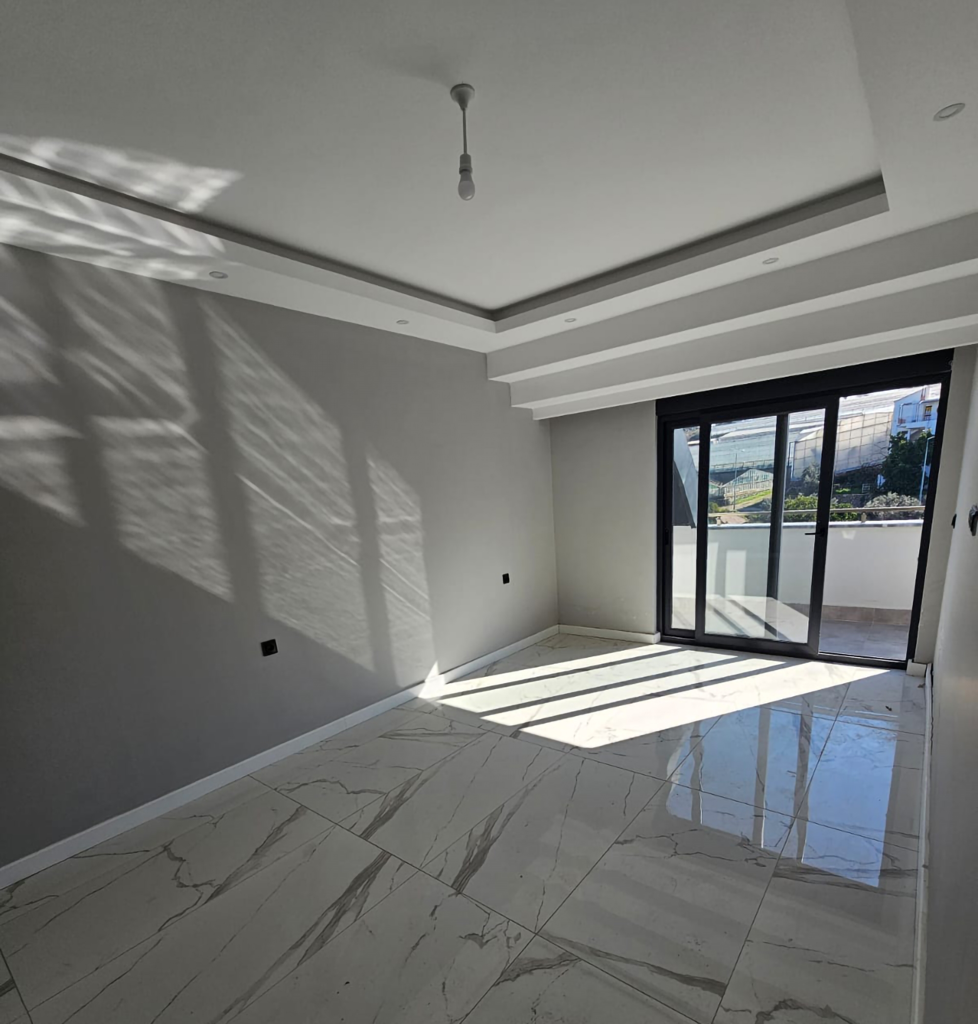 Luxurious 2+1 Penthouse with Mountain View in Avsallar, Alanya