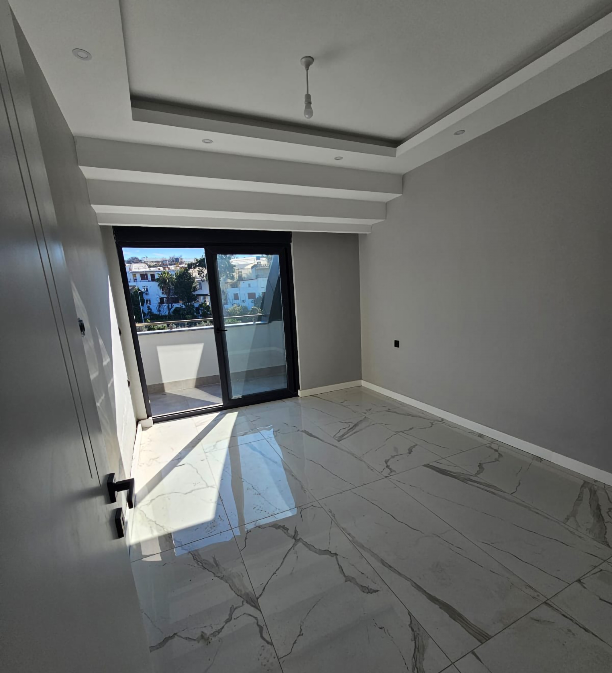Luxurious 2+1 Penthouse with Mountain View in Avsallar, Alanya