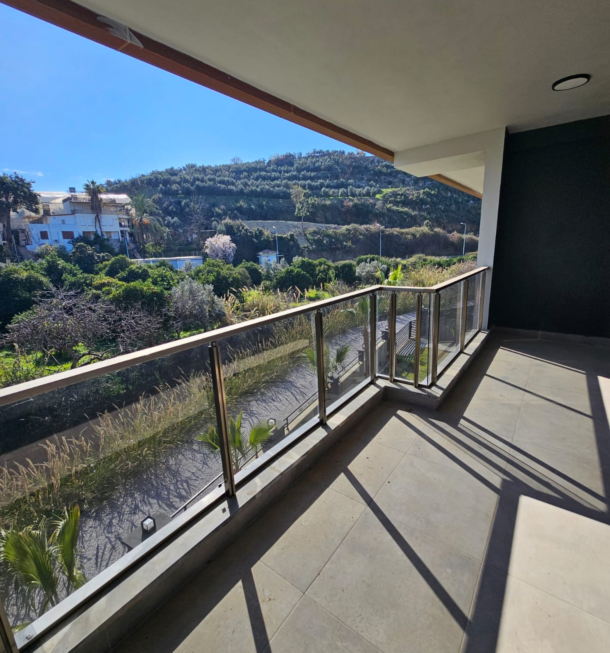 Luxurious 2+1 Penthouse with Mountain View in Avsallar, Alanya