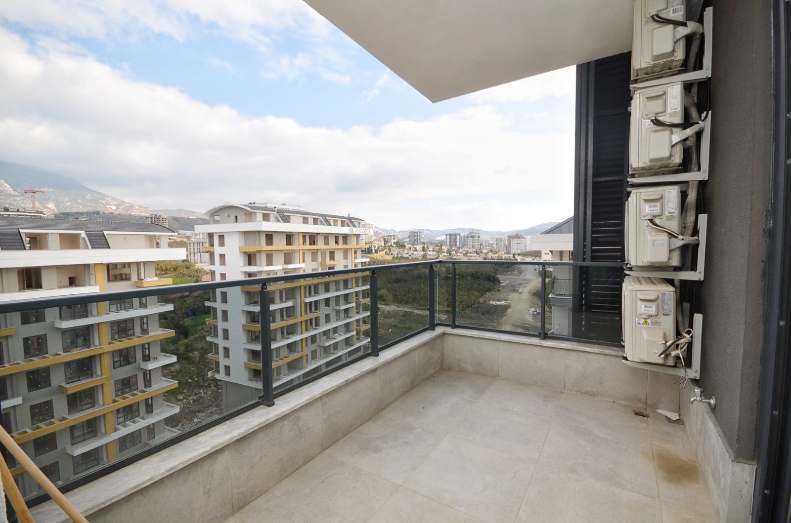 Luxurious 2+1 Apartment with Mountain View, Alanya - Mahmutlar