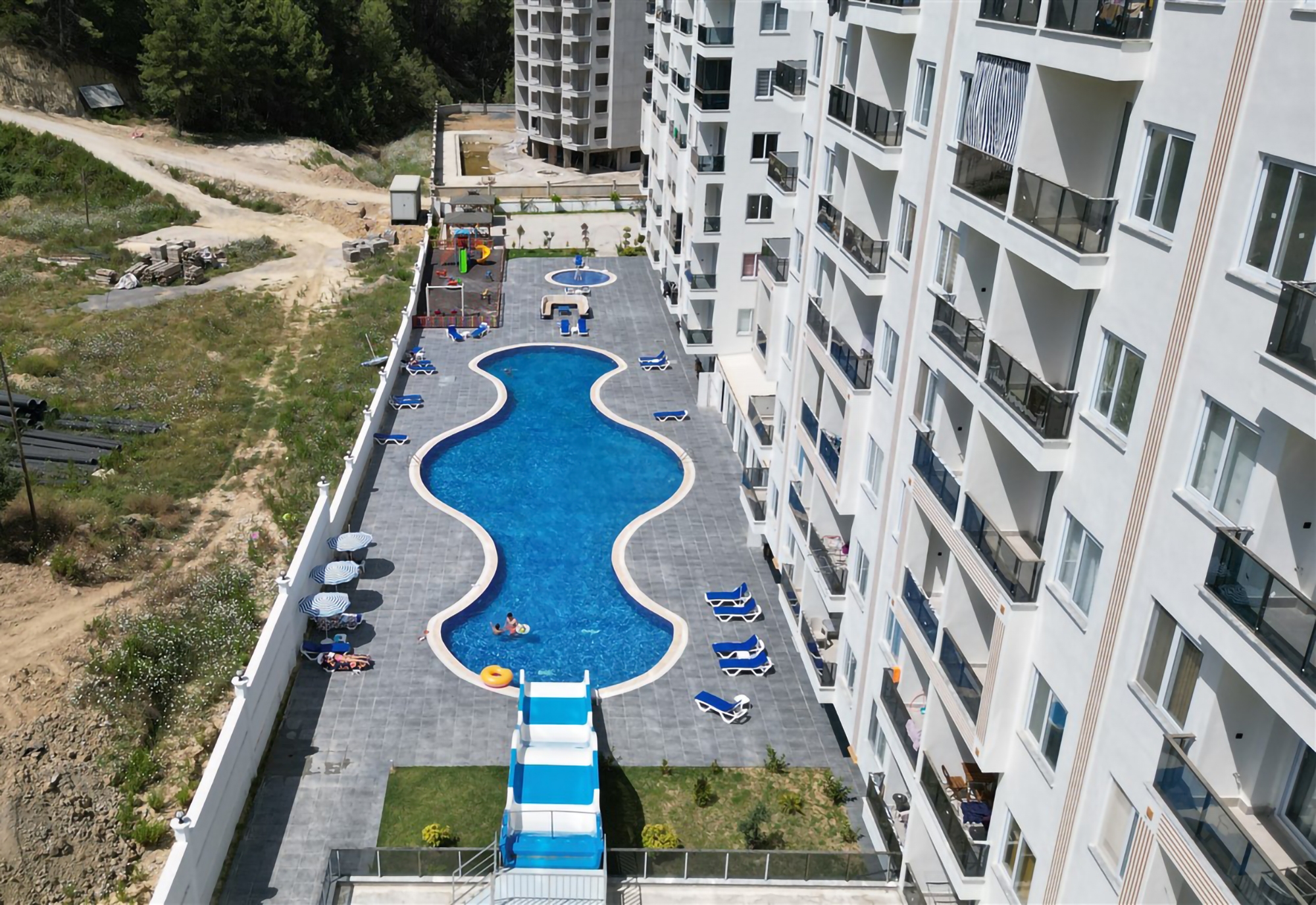 Luksuriøs 2+1 Penthouse med Bjergudsigt i Avsallar