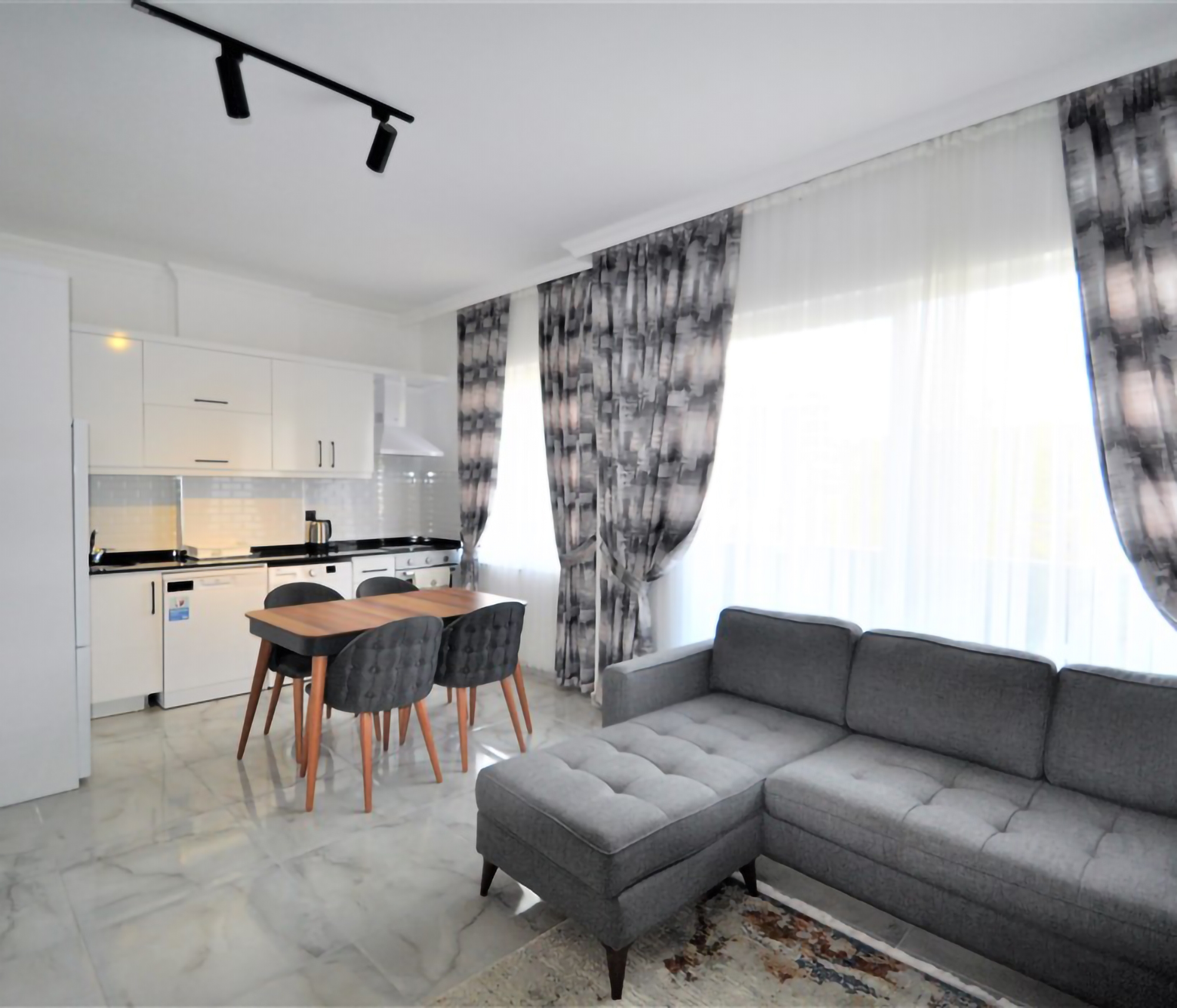 Luksuriøs 2+1 Penthouse med Bjergudsigt i Avsallar