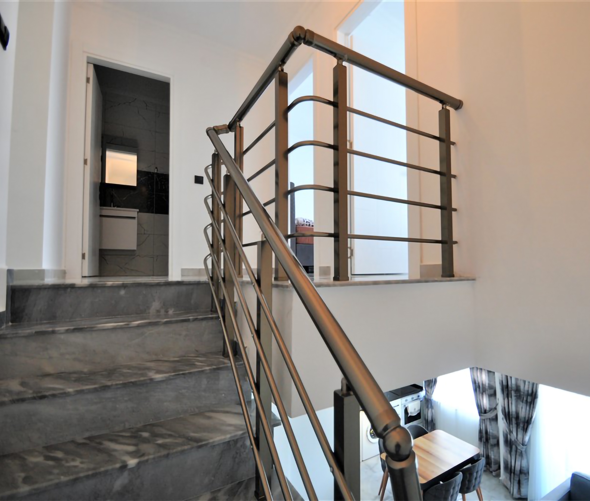 Luksuriøs 2+1 Penthouse med Bjergudsigt i Avsallar
