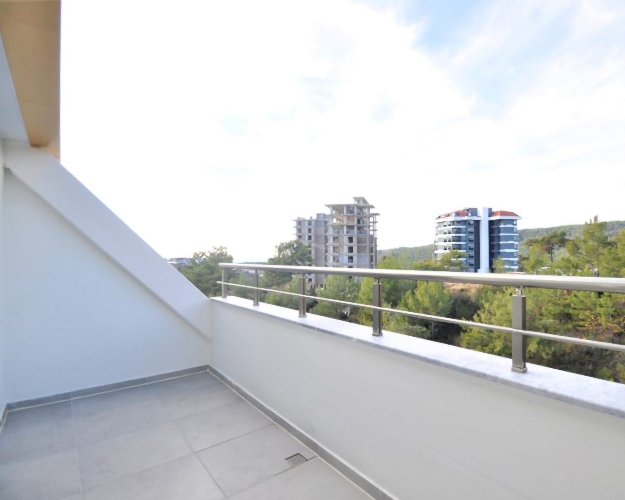 Luksuriøs 2+1 Penthouse med Bjergudsigt i Avsallar