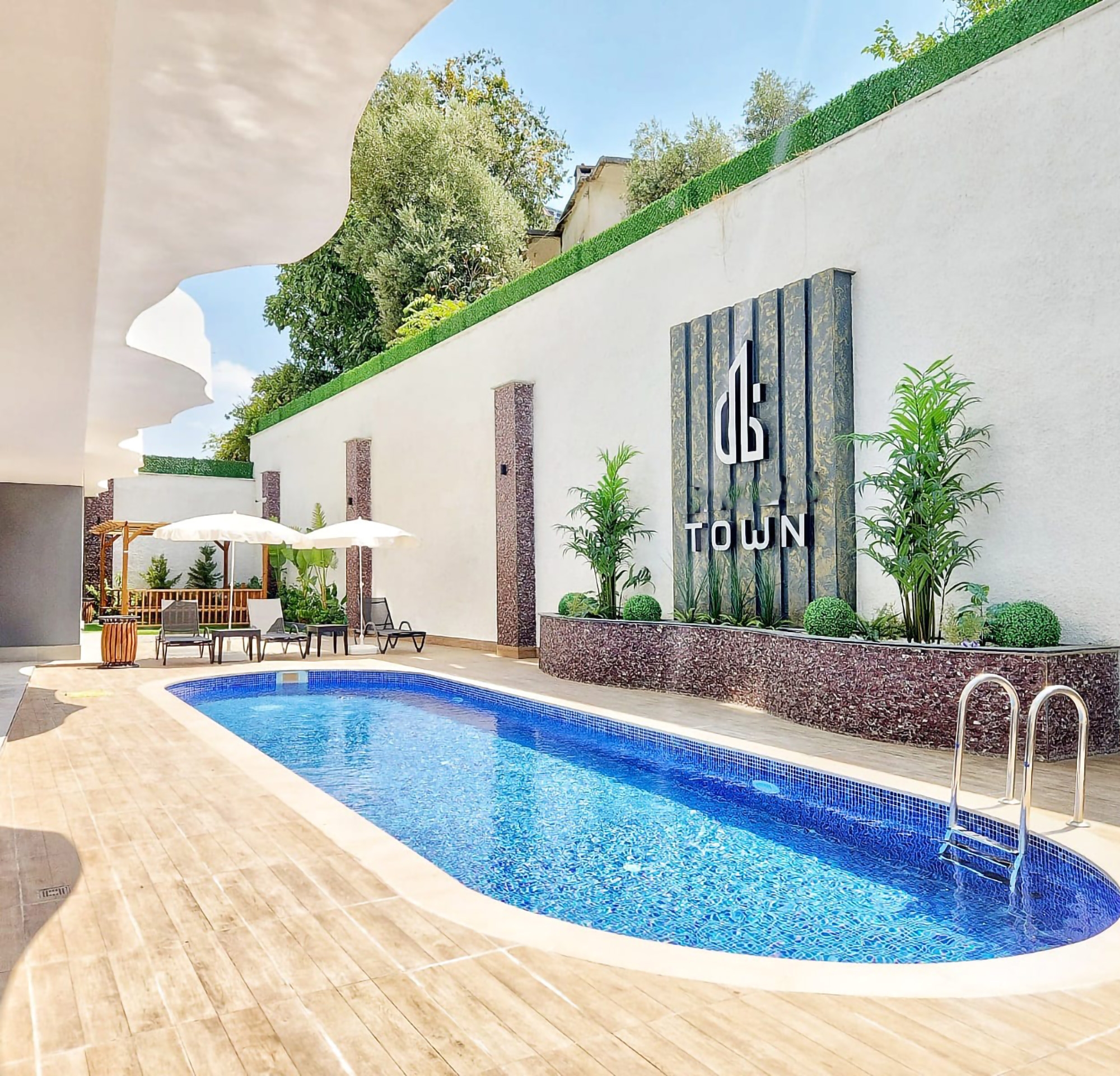 Luxury 1+1 Apartment with Mountain View in Mahmutlar, Alanya