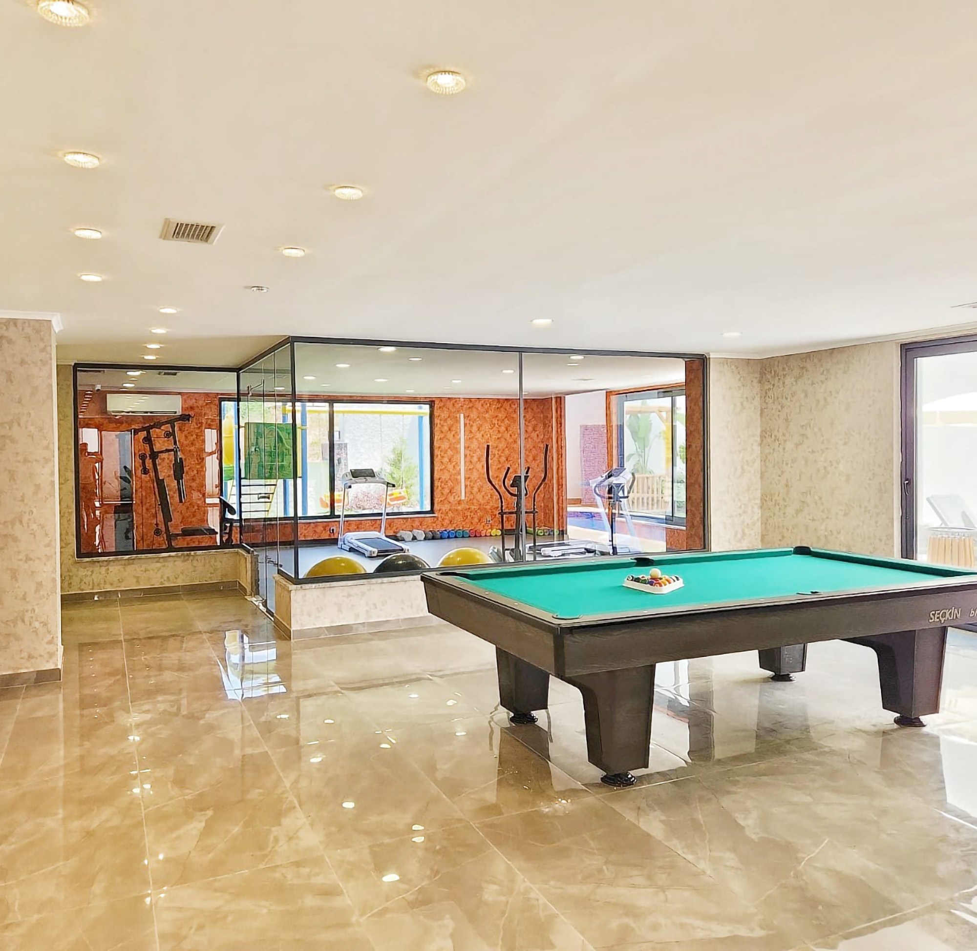 Luxury 1+1 Apartment with Mountain View in Mahmutlar, Alanya