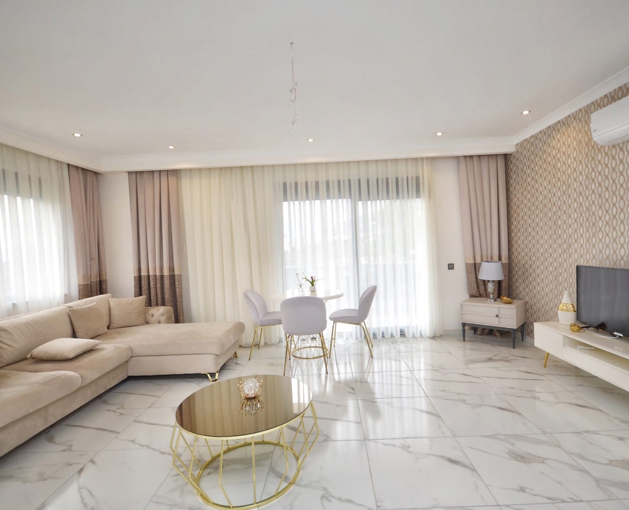 Luxury 1+1 Apartment with Mountain View in Mahmutlar, Alanya