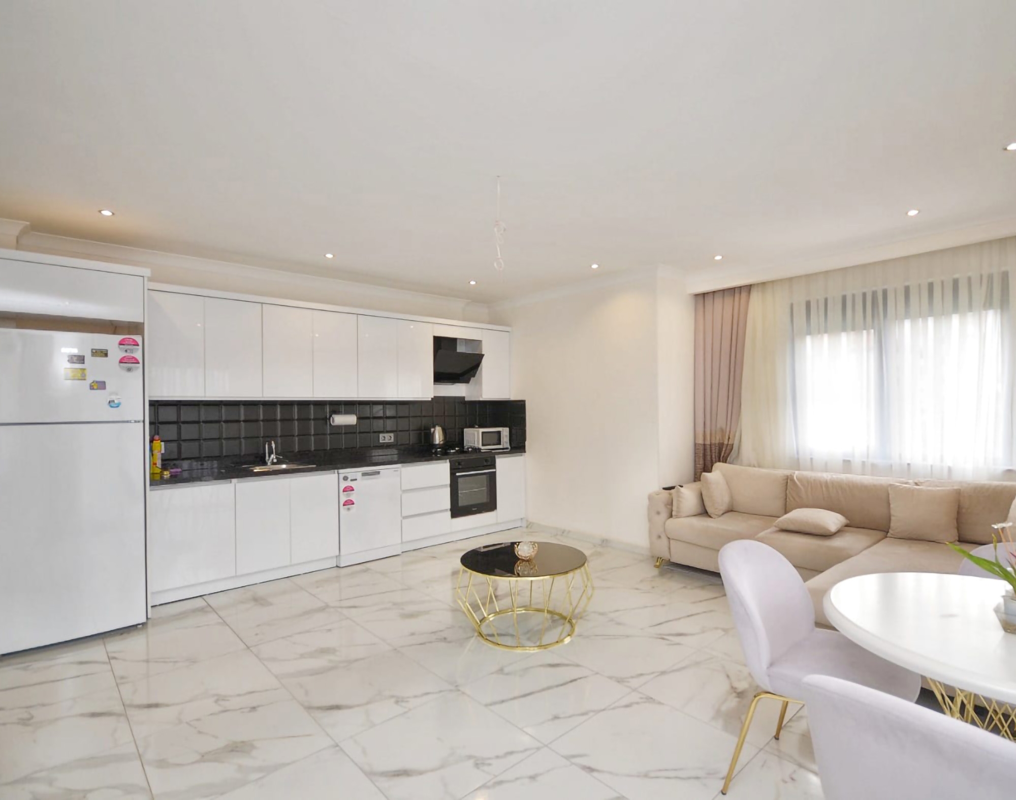 Luxury 1+1 Apartment with Mountain View in Mahmutlar, Alanya