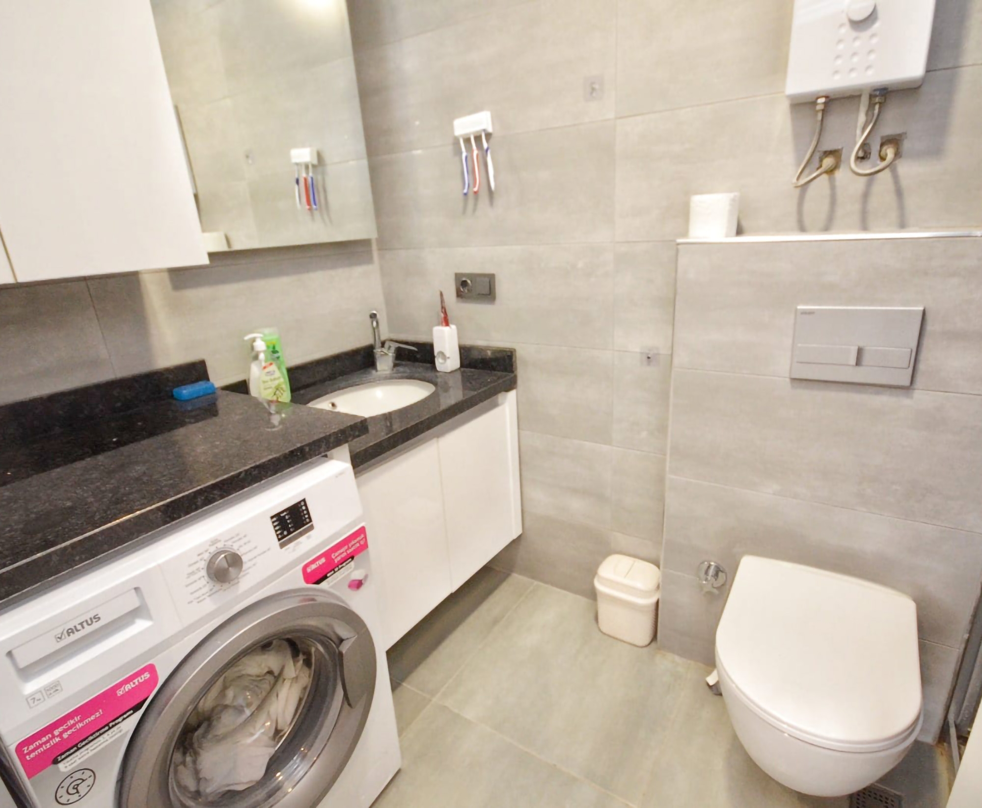 Luxury 1+1 Apartment with Mountain View in Mahmutlar, Alanya