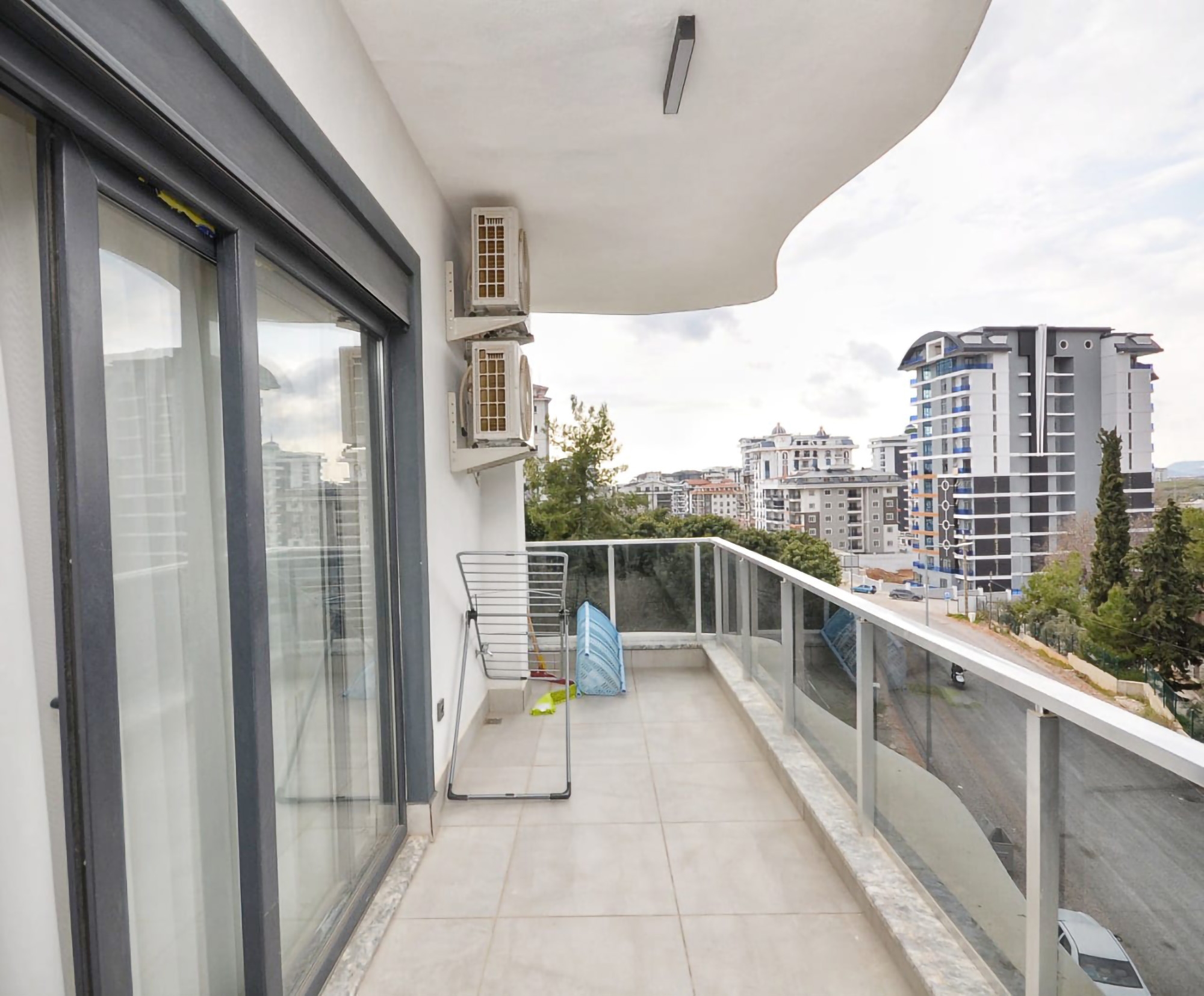 Luxury 1+1 Apartment with Mountain View in Mahmutlar, Alanya