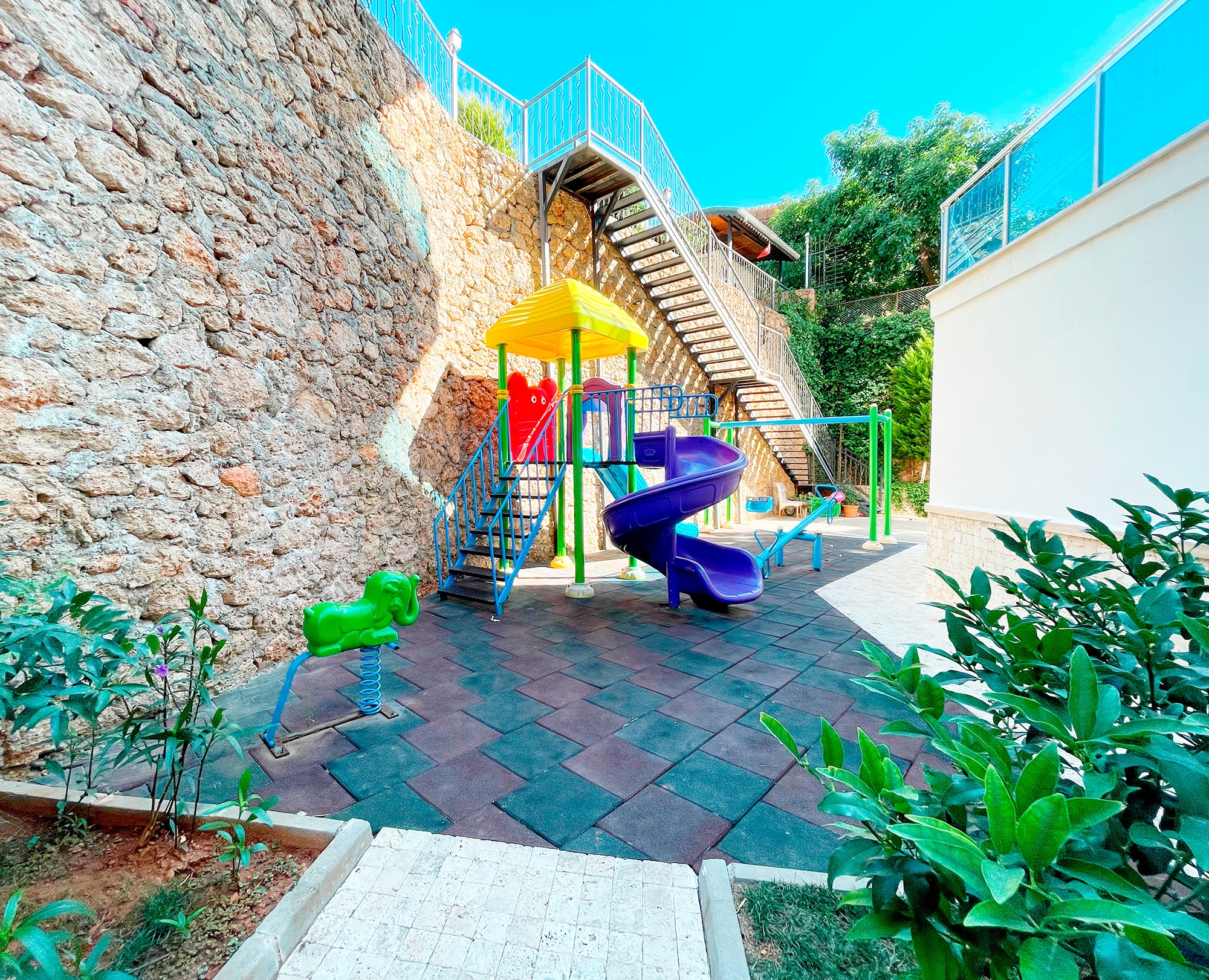 Luxuriöses 2+1 Apartment mit Bergblick in Tosmur, Alanya