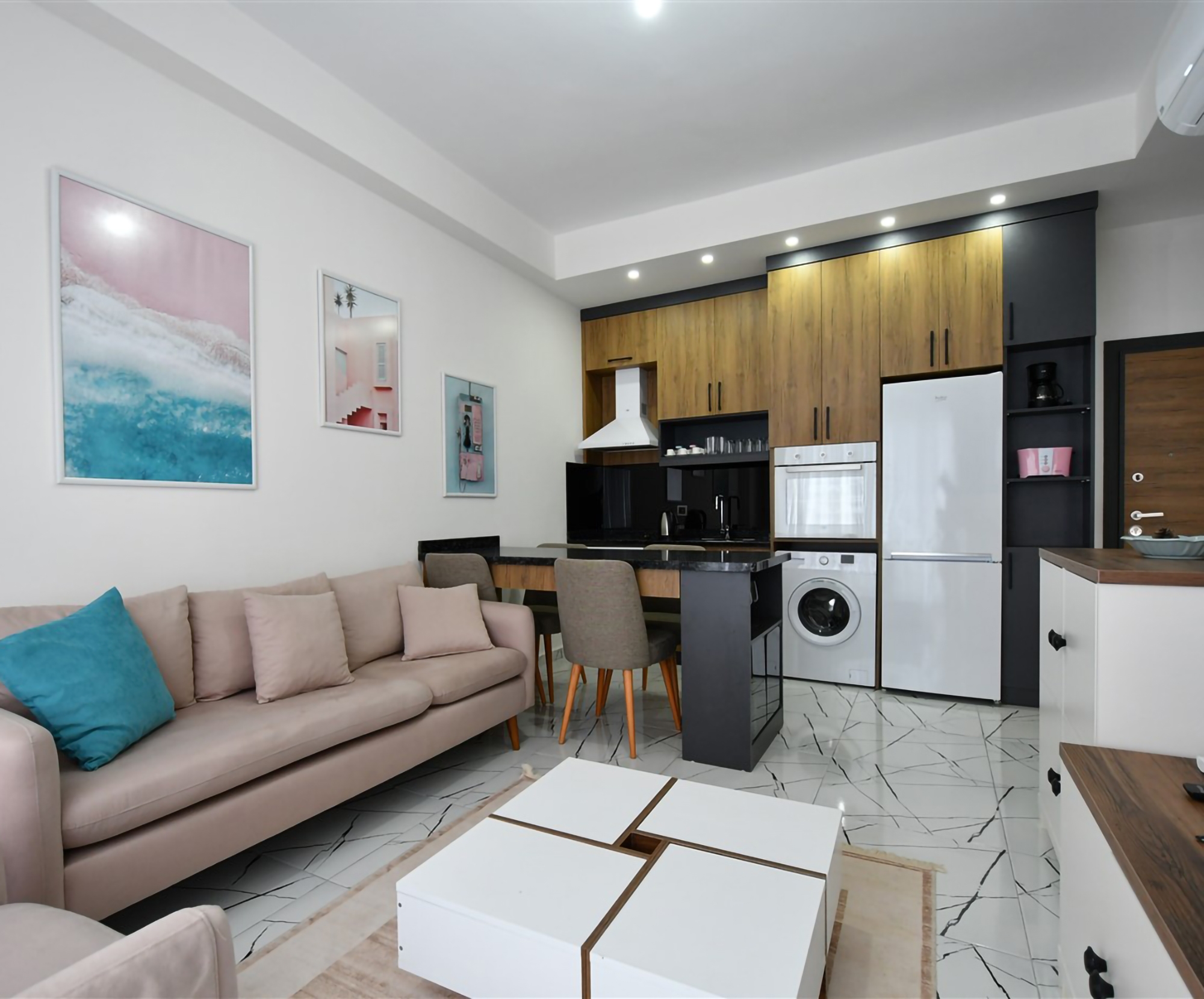 Luxury 1+1 Apartment with Mountain View in Oba, Alanya