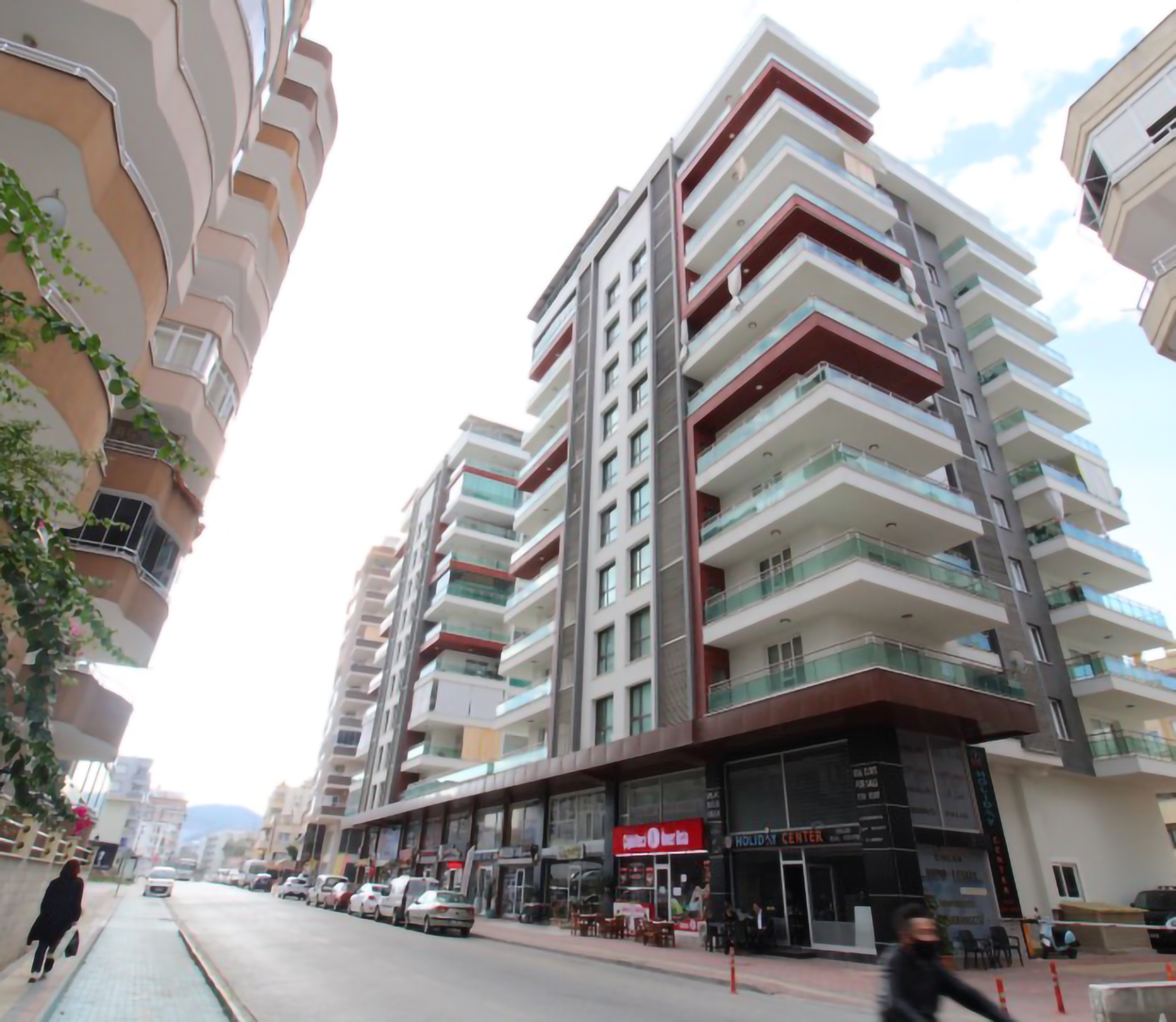 Luxurious 2+1 Apartment with Mountain View in Mahmutlar