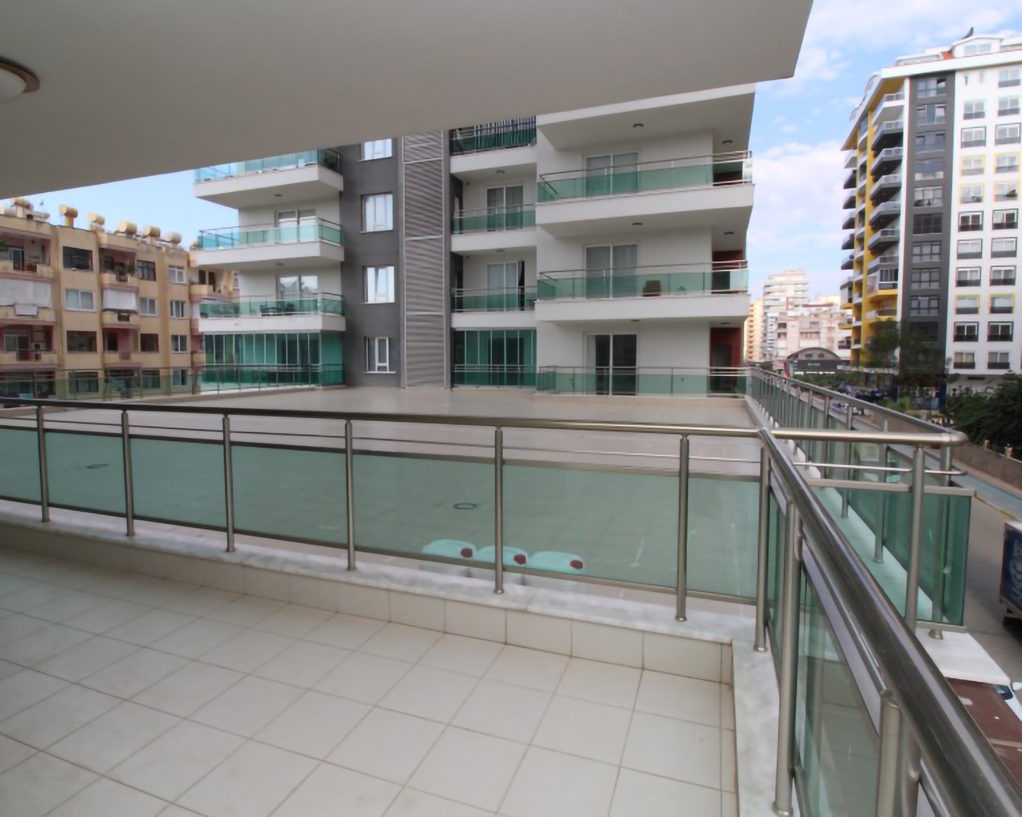 Luxurious 2+1 Apartment with Mountain View in Mahmutlar