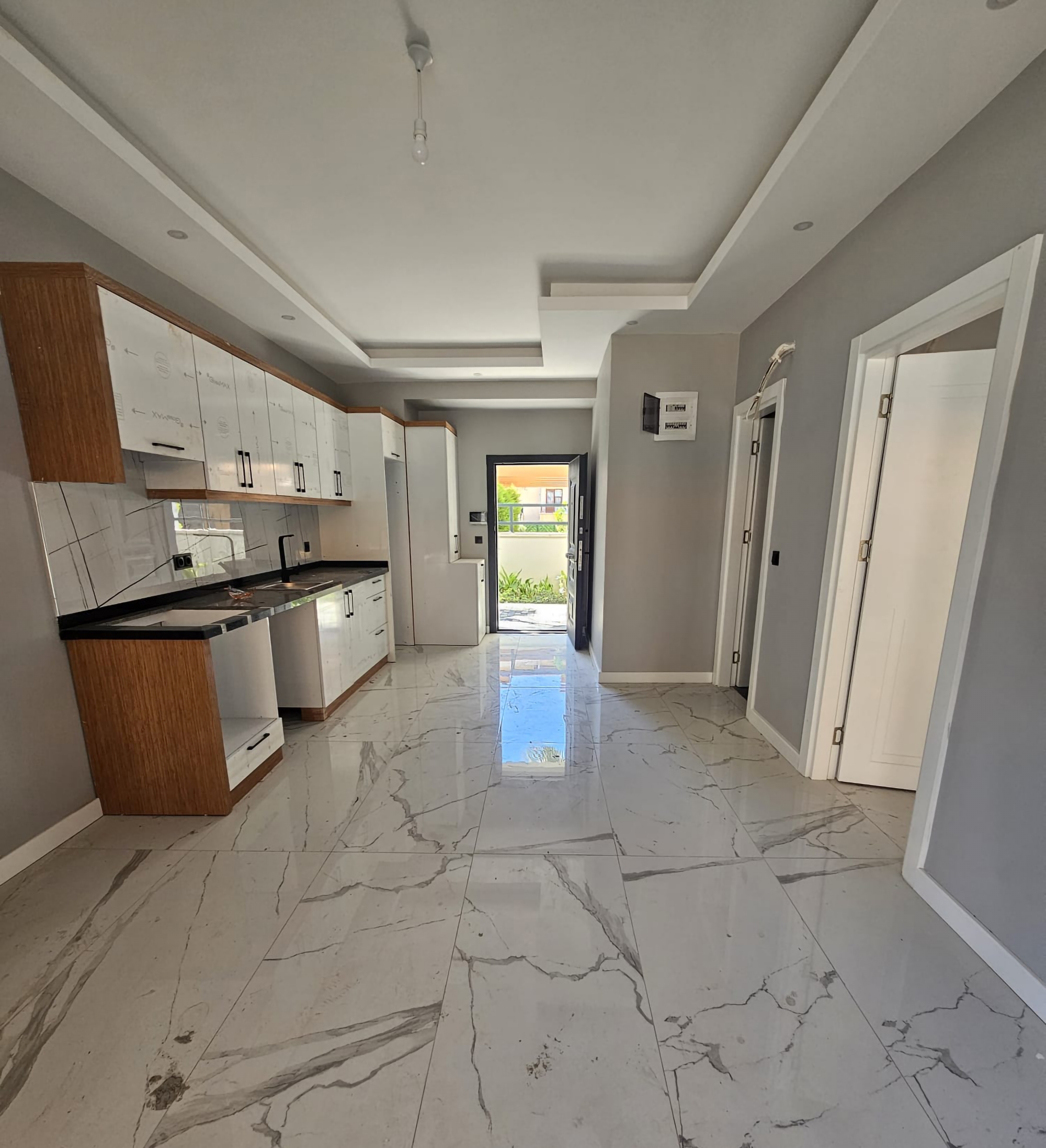 Luxuriöses 1+1 Apartment mit Bergblick in Avsallar, Alanya