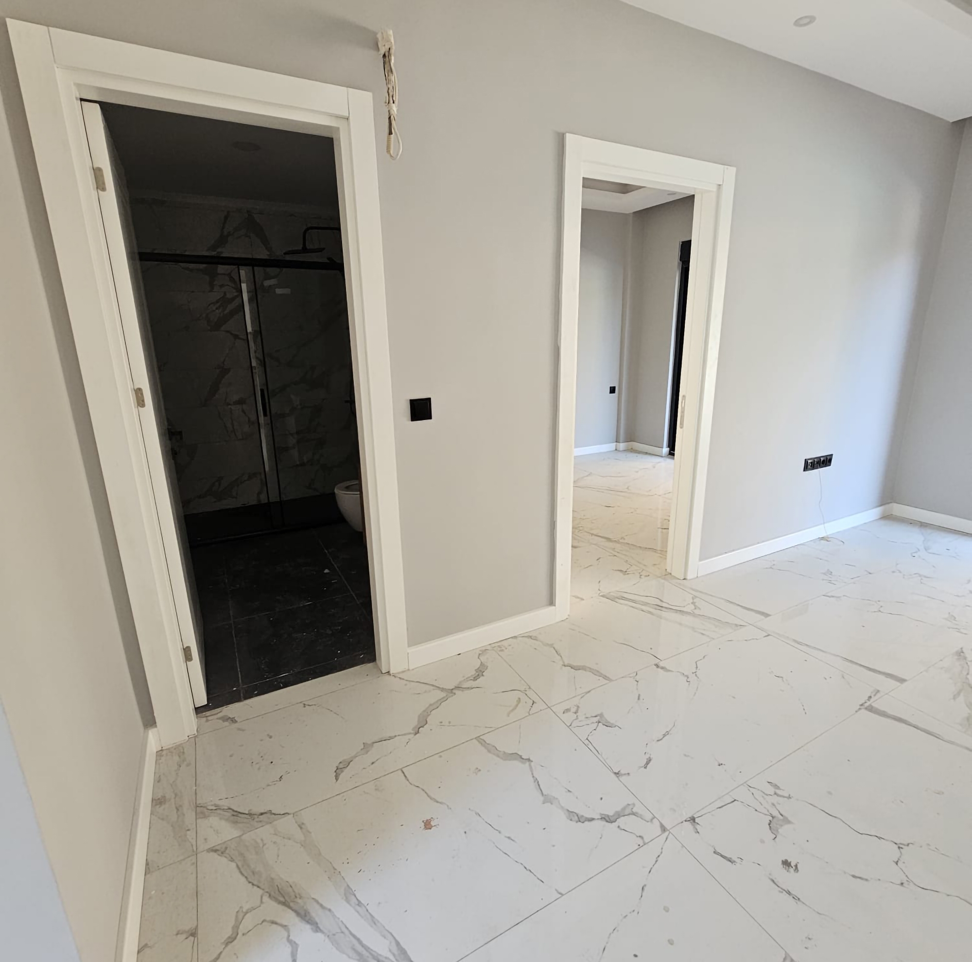 Luxuriöses 1+1 Apartment mit Bergblick in Avsallar, Alanya