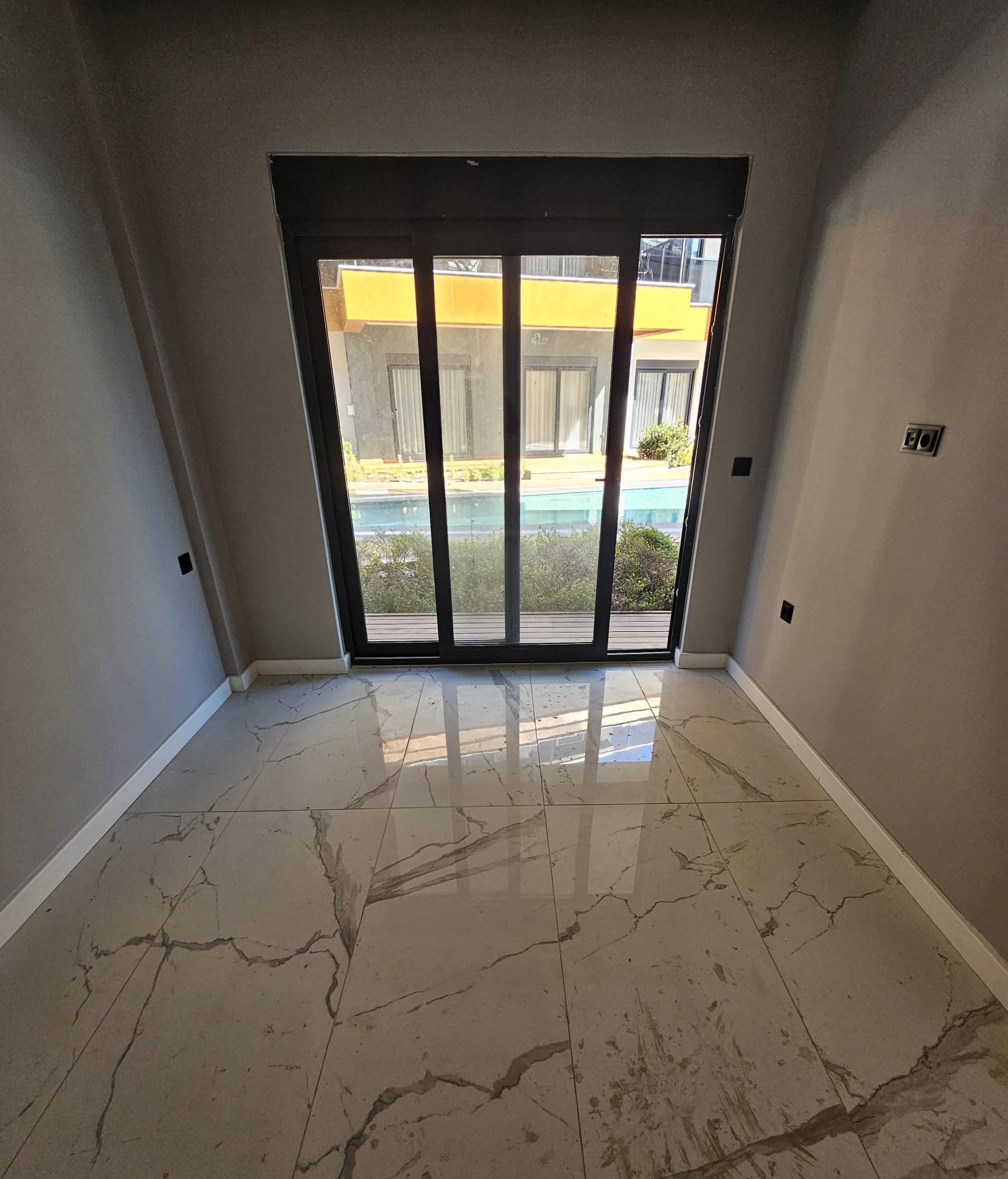 Luxuriöses 1+1 Apartment mit Bergblick in Avsallar, Alanya