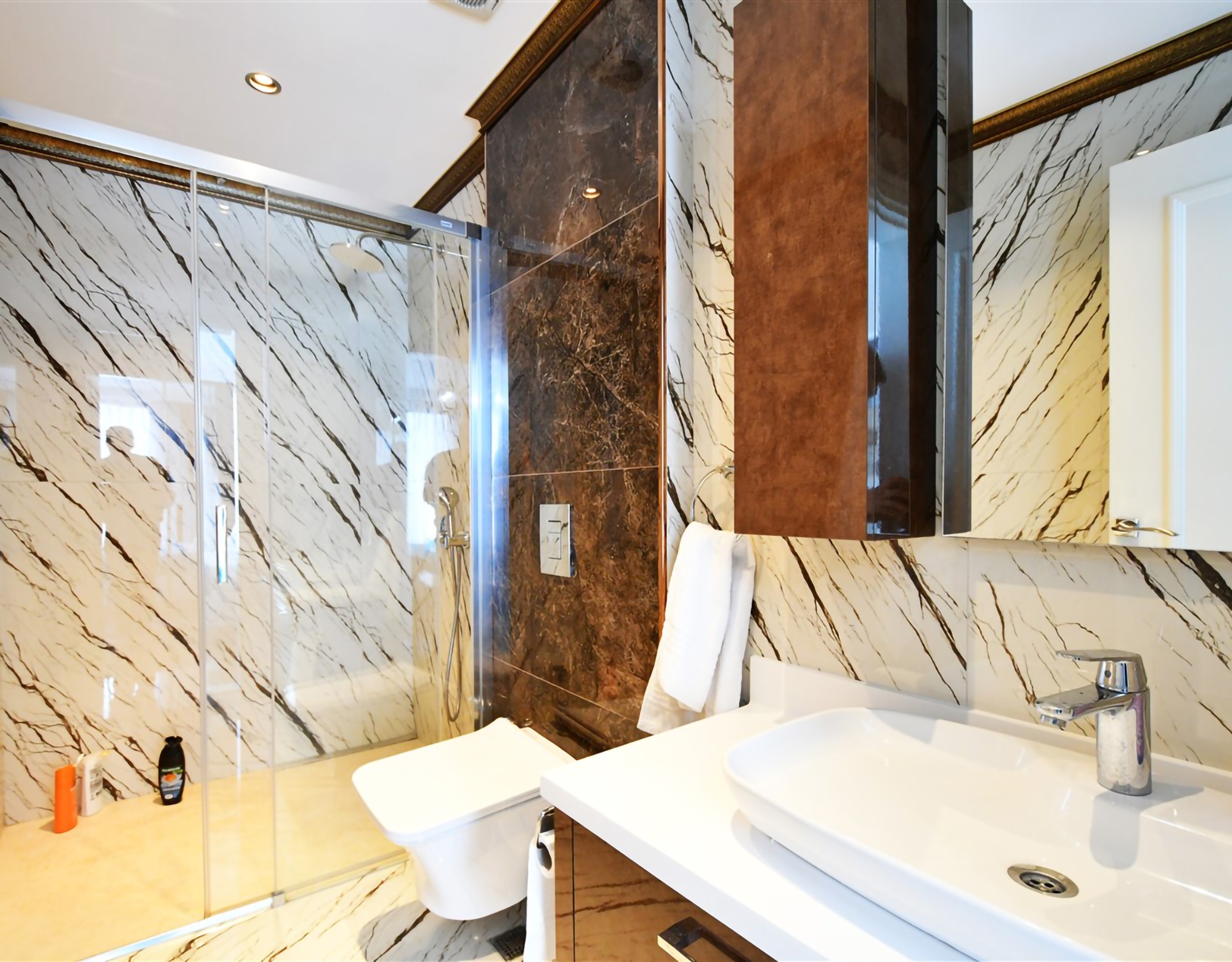 Luxuriöses 4+1 Penthouse mit atemberaubendem Meerblick und Burgblick, Alanya - Kestel