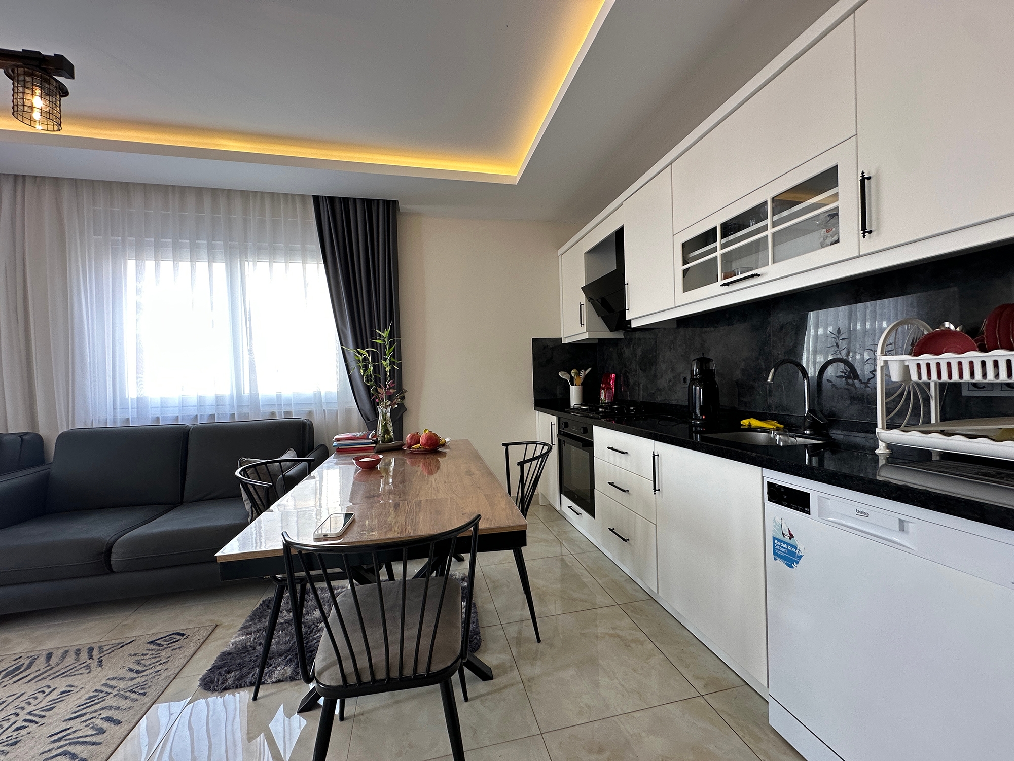 Luxuriöses 1+1 Apartment mit Bergblick in Mahmutlar, Alanya