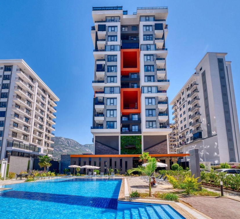 Luxurious 1+1 Apartment with Mountain View, Alanya