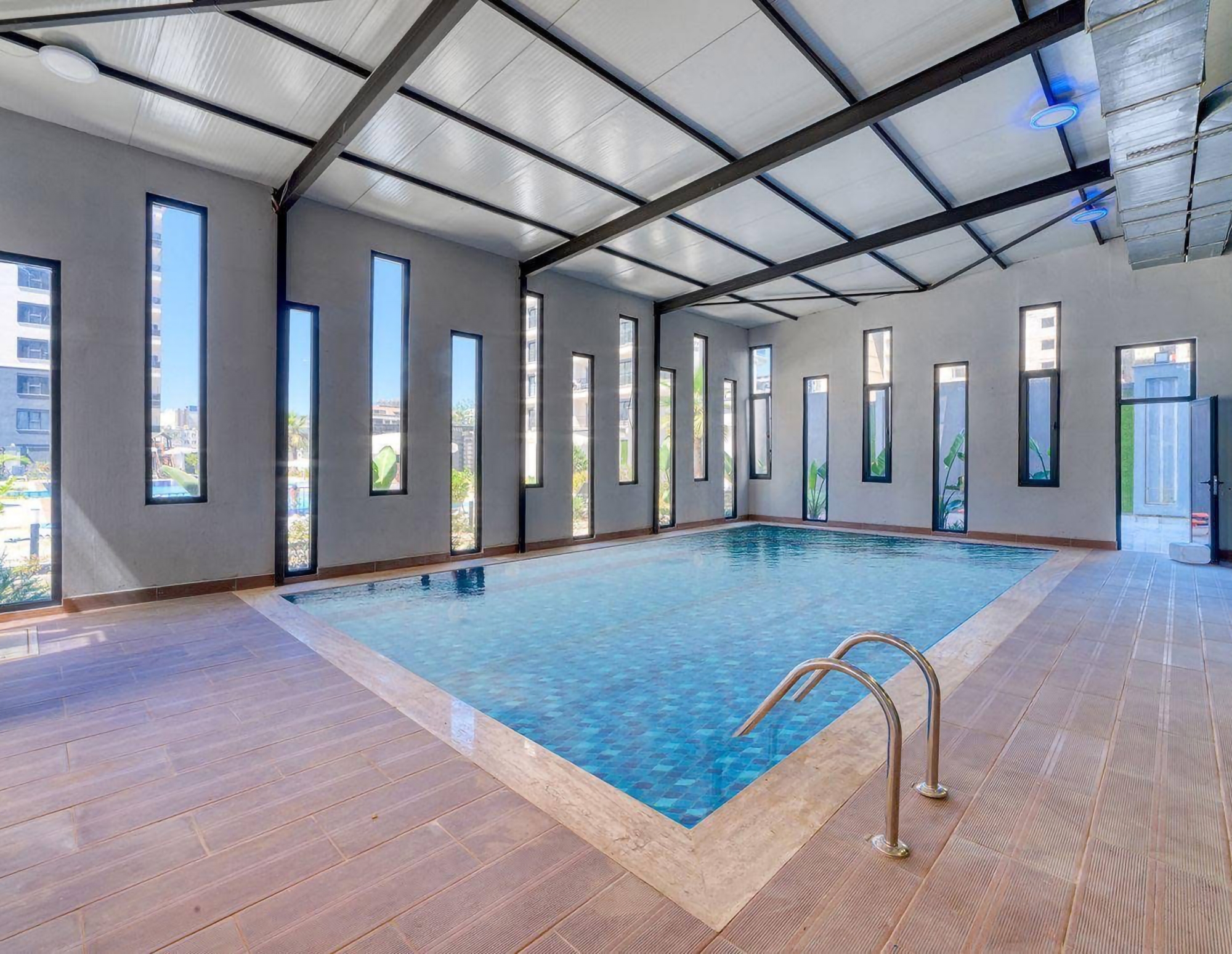Luxurious 1+1 Apartment with Mountain View, Alanya