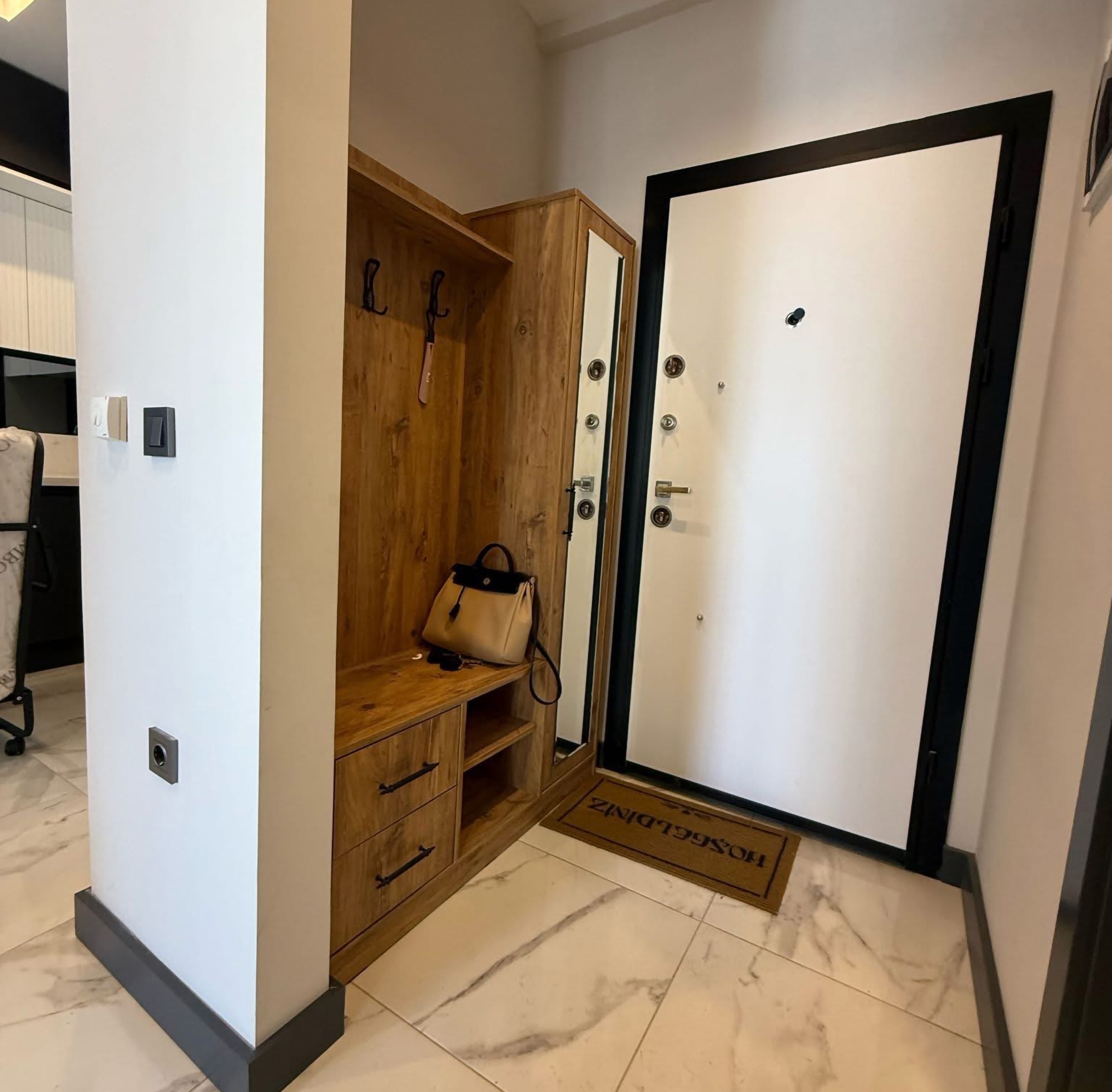 Luxurious 1+1 Apartment with Mountain View, Alanya