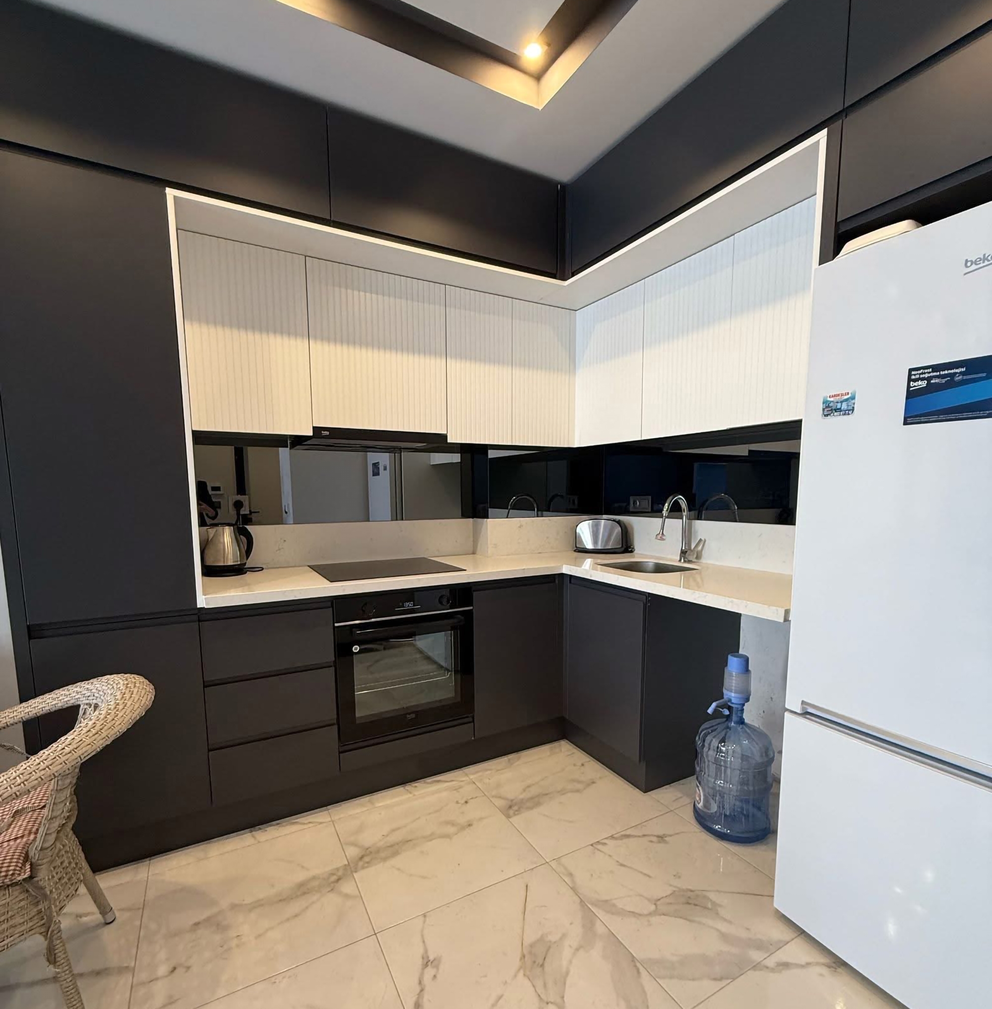 Luxurious 1+1 Apartment with Mountain View, Alanya